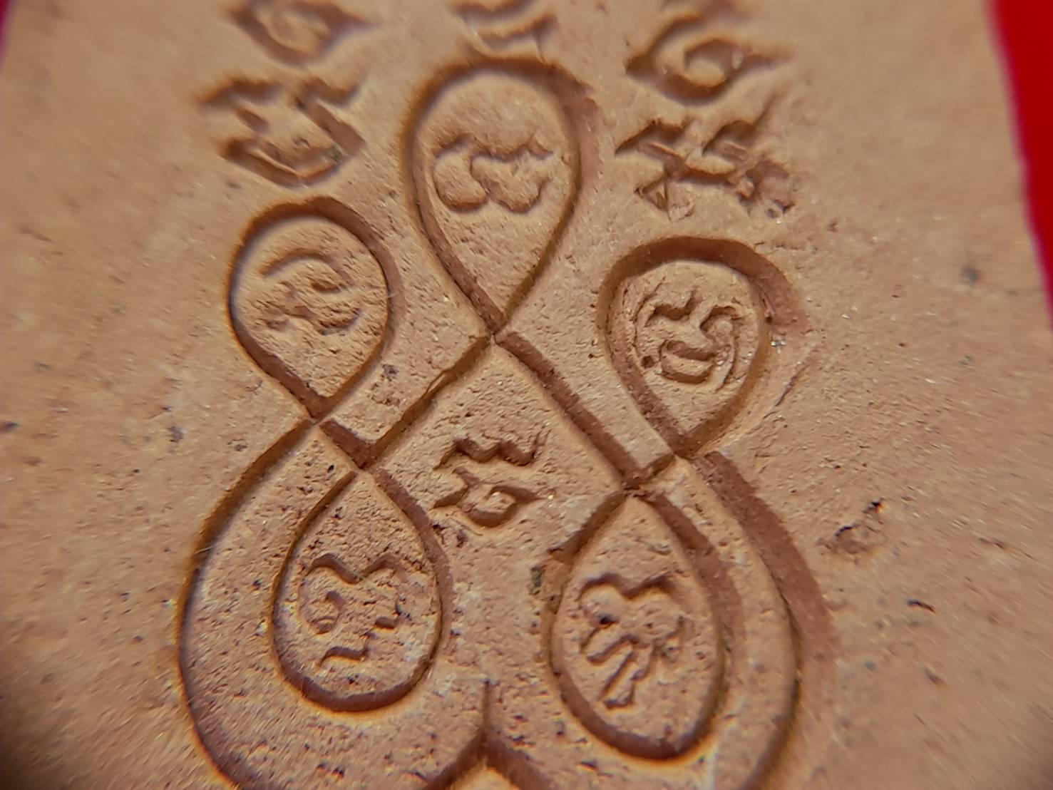 ปู่ฤาษีนารอด นั่งกลองตะโพน หลังยันต์พระพุทธเจ้าห้าพระองค์ เนื้อดินเผ่า(9ตะโพน) ปี2558 #รับประกันแท้ - (หลวงพ่อใจ วัดพระยาญาติ จ.สมุทรสงคราม ปลุกเสก)