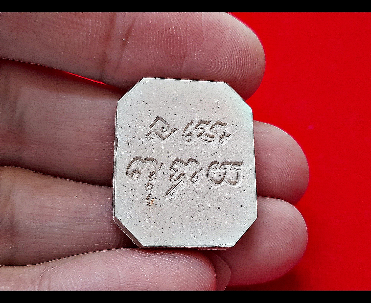 พระพุทธ ประทับทรงไก่(ขี่ไก่ ทรงไก่ หมายถึง ไก่หากินเก่ง) เนื้อผงมวลสารเก่า ปี2537 #รับประกันแท้ - (หลวงพ่อเล็ก วัดท่าขนุน ปลุกเสก วัดหลวงพ่อสุ่น วัดบางปลาหมอ ใน ปี2563)