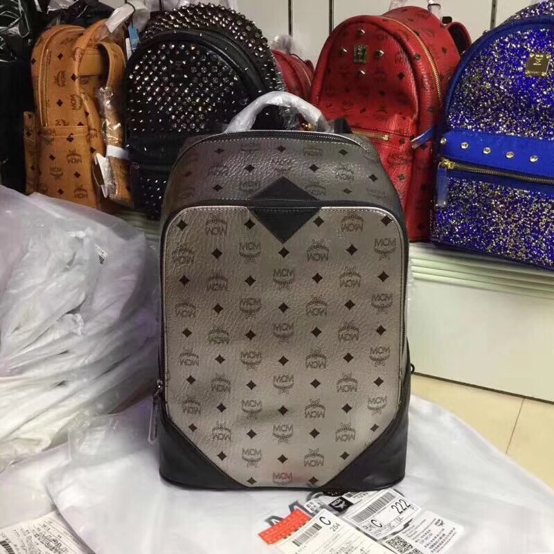 พรีออเดอร์ กระเป๋าเป้ mcm duke backpack 30x41 cm มีหลายสี