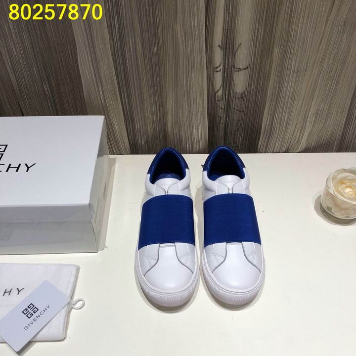 given men แบบอีกเยอะกดดูด้านในค่ะ size 38-44 ,45-46 มีบางแบบ