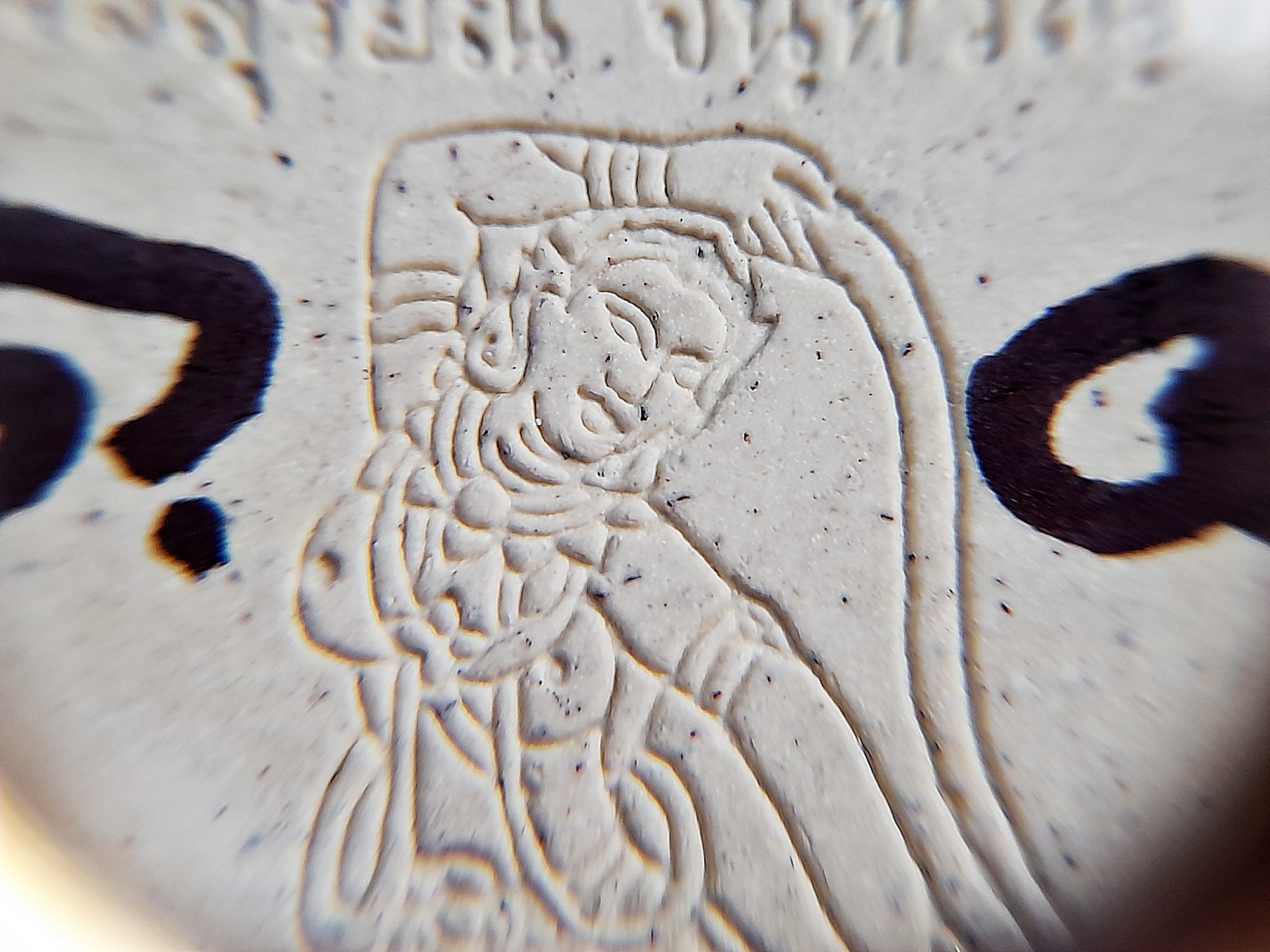 พระแหวกม่าน ปรกโพธิ์ (แหวกผ่านฟันฝ่าอุปสรรค ร่มเย็นเป็นสุข) เนื้อผงมวลสาร (มีรอยจารยันต์เพิ่มเติม) ปี25560 #รับประกันแท้ - พระอาจารย์สุริยัณ วัดป่าฉัพพรรณรังสี จ.ชัยภูมิ