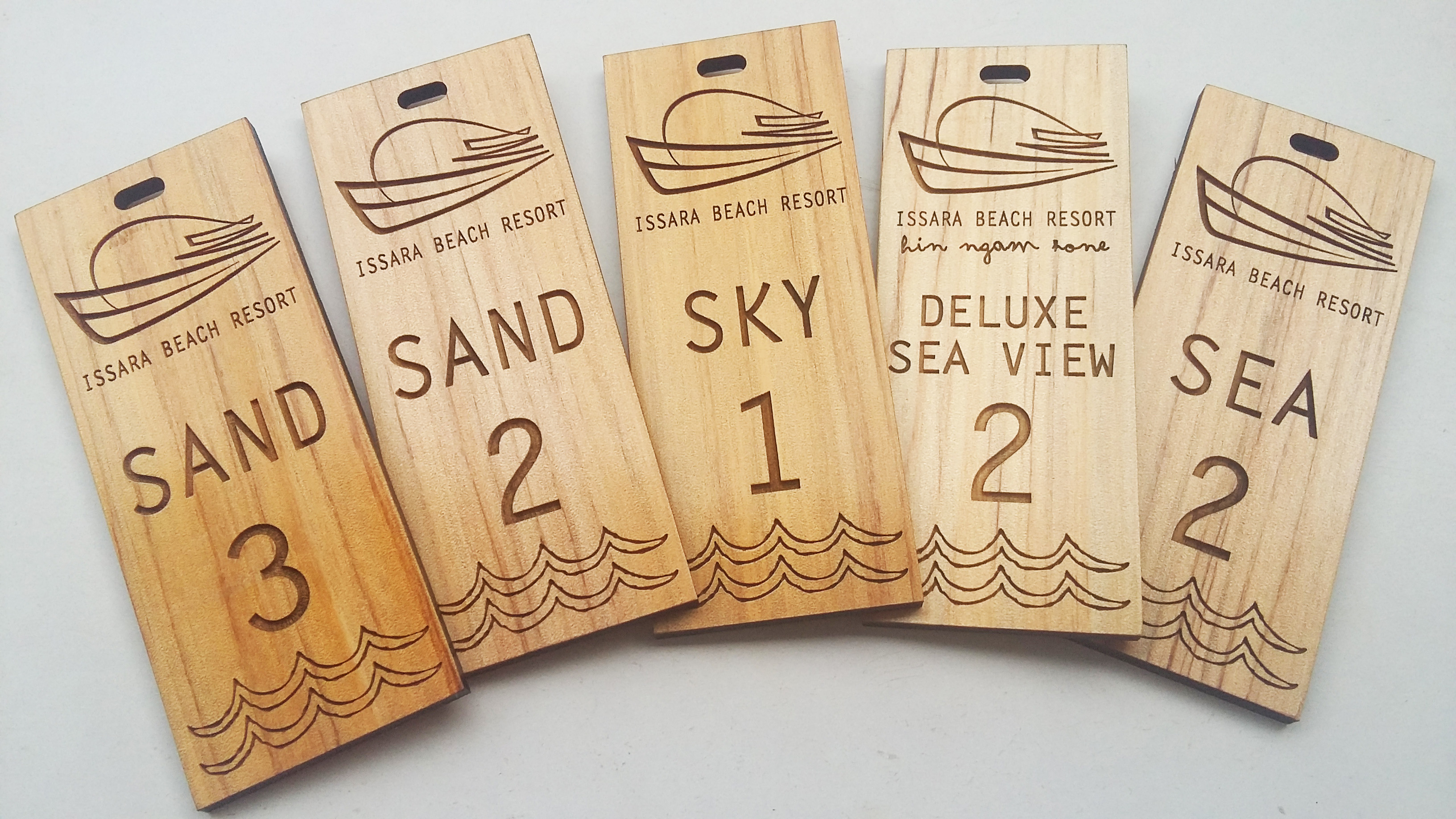พวงกุญแจไม้ พวงกุญแจรีสอร์ท พวงกุญแจห้องพัก พวงกุญแจโรงแรม - ISARA BEACH RESORT