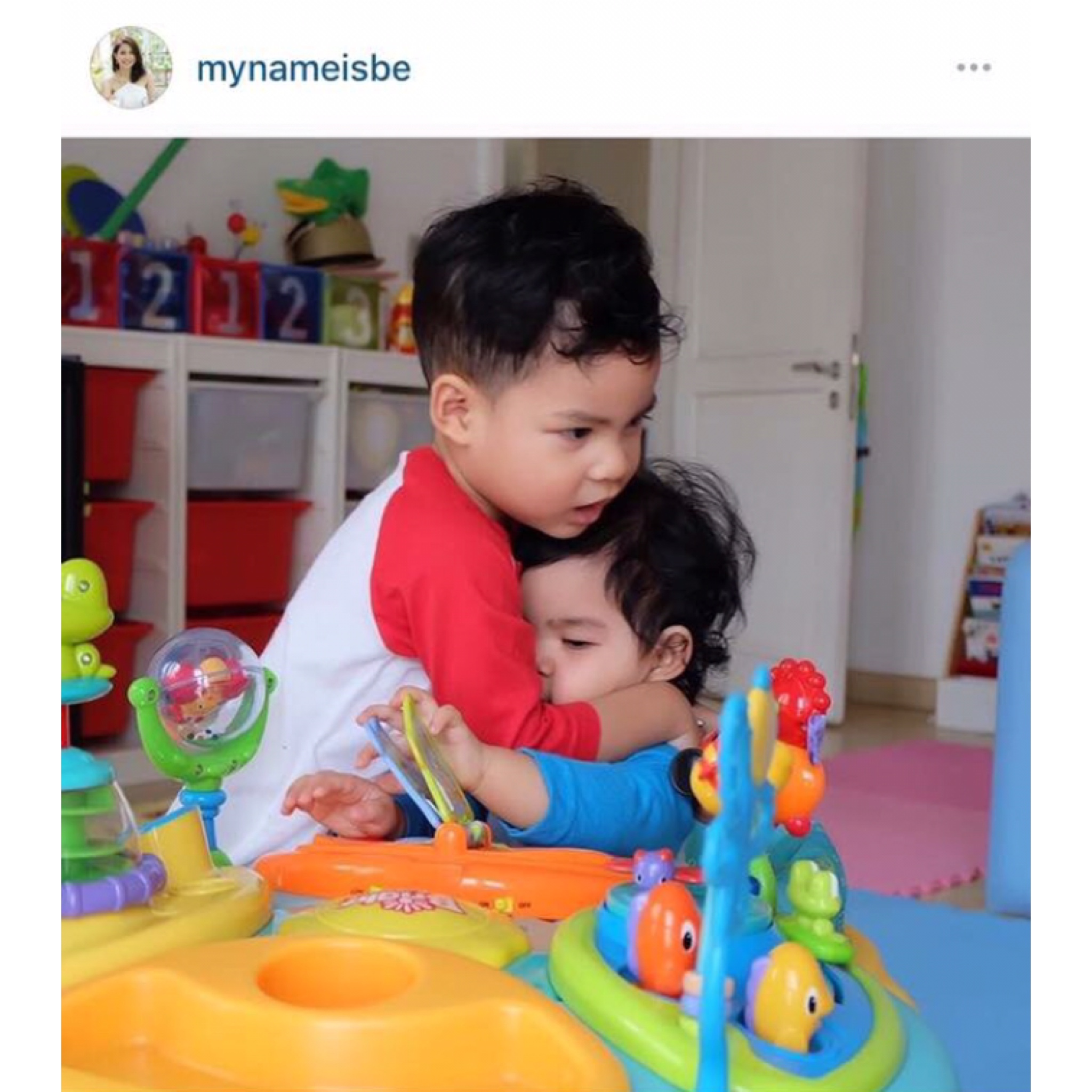 โต๊ะกิจกรรมเสริมพัฒนาการ Bright Starts Around We Go Zippity Zoo 3-in-1 (AWG)