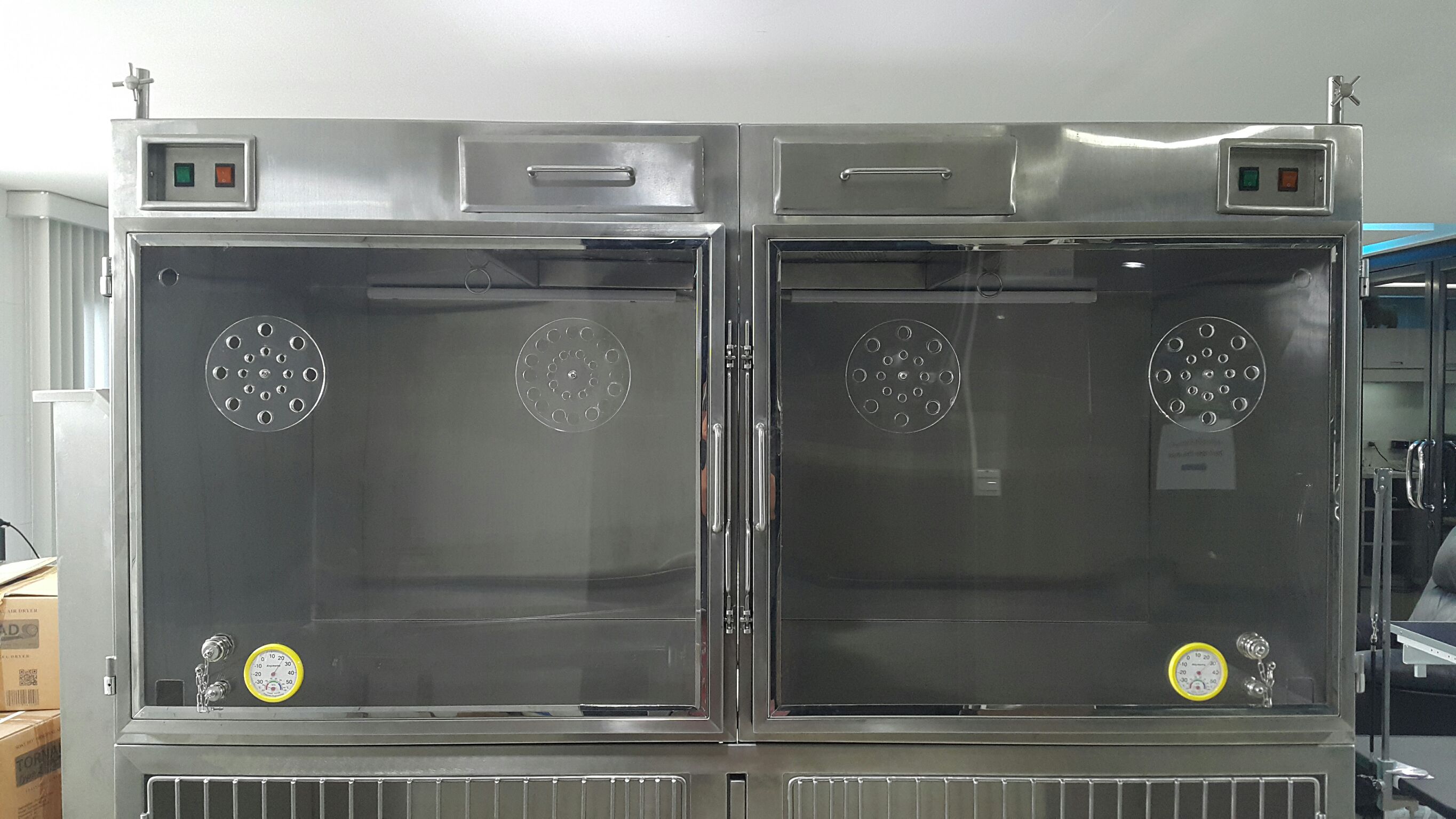 ตู้อบ UV 4X4