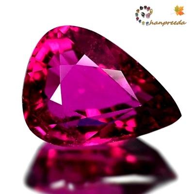 Rubellite พลอยรูเบลไลท์ รูปหยดน้ำ สีชมพูบานเย็นเข้ม สีสวยมาก โทนหวาน ความสะอาดมองตาเปล่าไม่มีตำหนิ ส่องด้วยกล้องขยายมีตำหนิ ไฟดี เจียระไนสวย