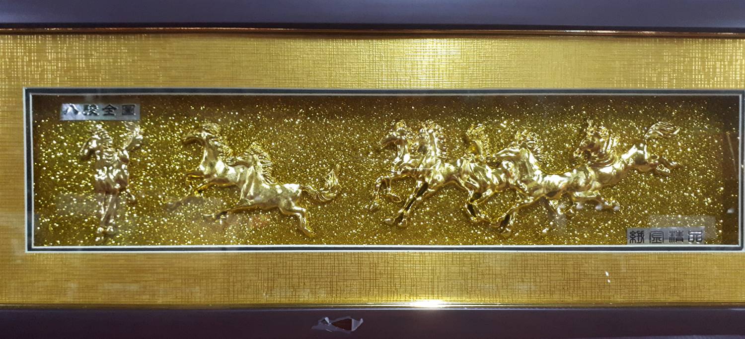 กรอบรูป ม้า 8 ตัว สีทอง