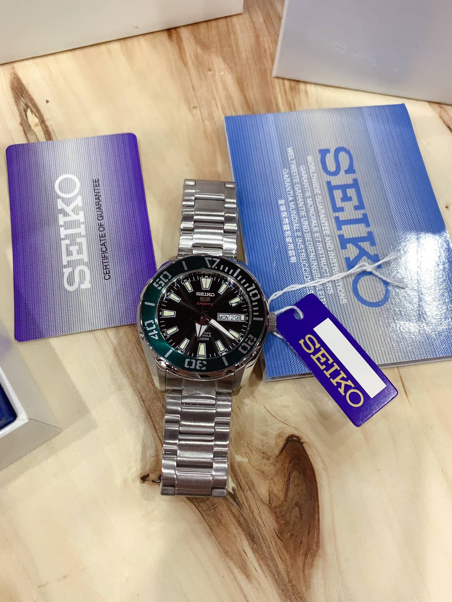 นาฬิกา Seiko 5 Sport Automatic รุ่น SRPC53J1 Mirror Swiss