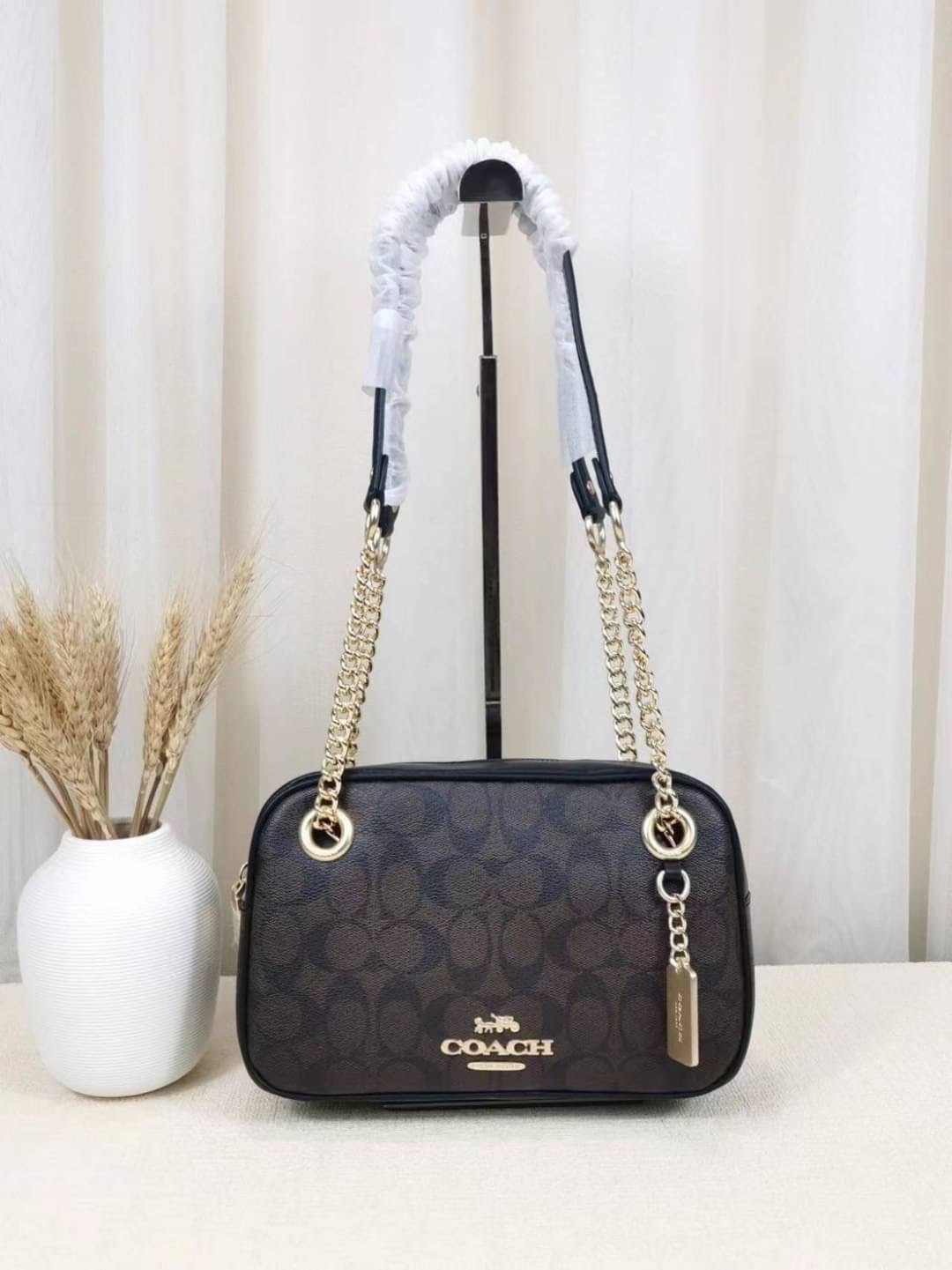 Coach Cammie Chain Shoulder Bag (แอดไลน์ก่อนสั่งซื้อ)