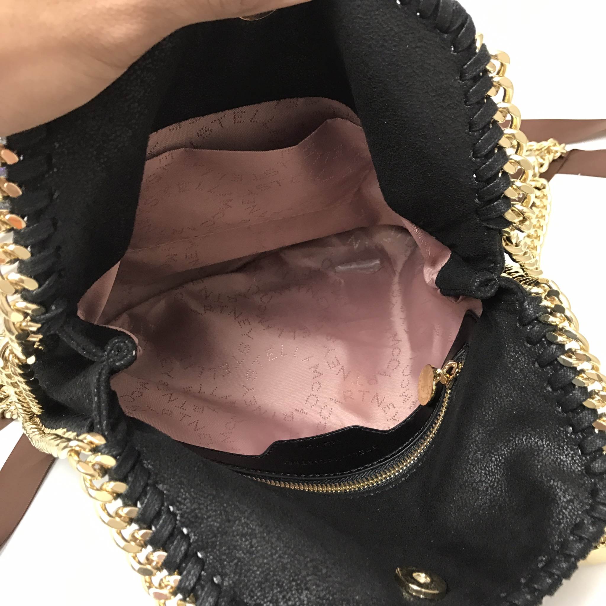 กระเป๋า stella falabella bag สีดำ มีโซ่เงินและทอง