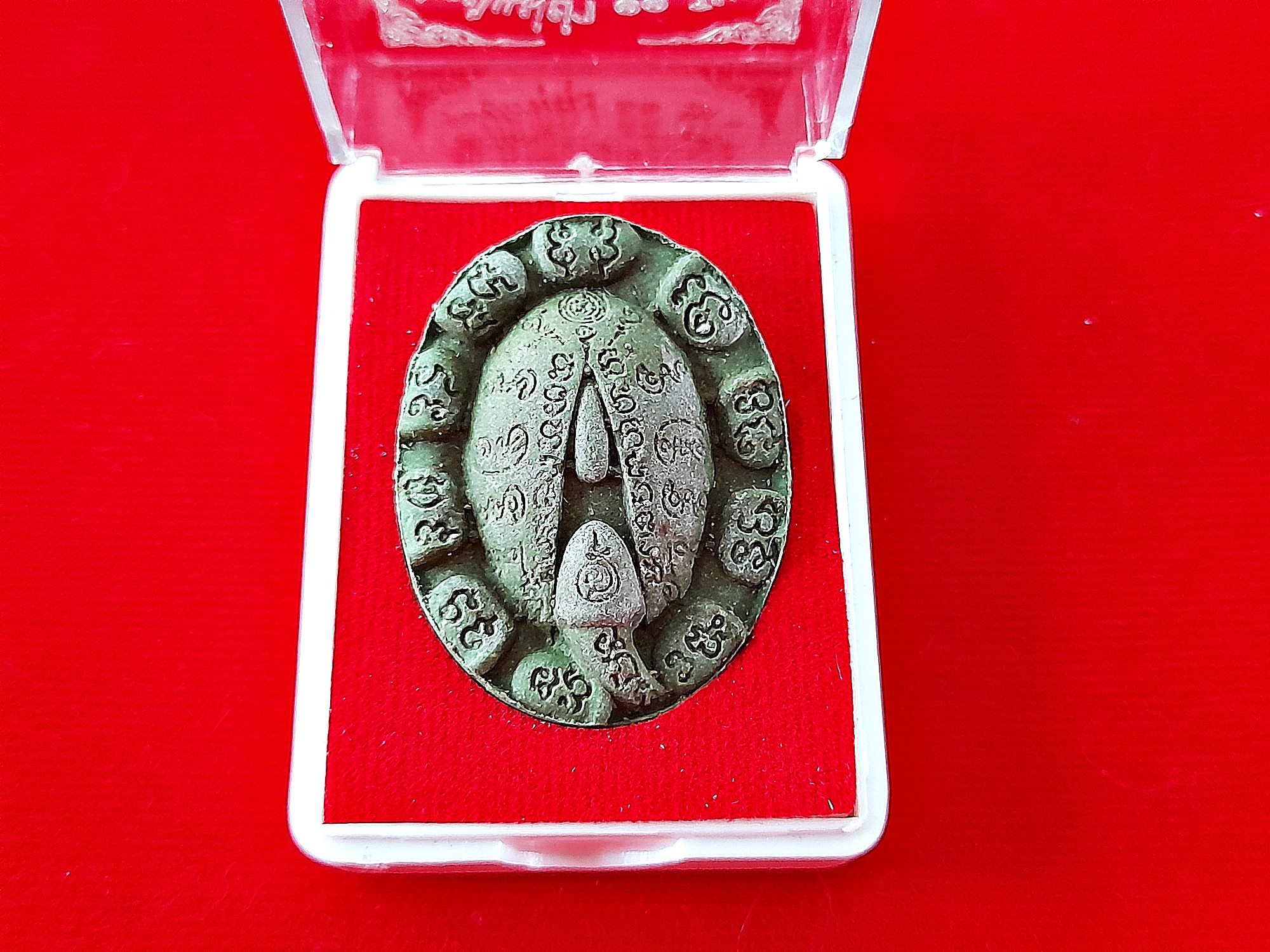 เหรียญศิวลึงค์(หัวปลัดขิก 11รุ่ม1 โยนี พ่อกำเนิด แม่กำเนิด แม่ยั่ว ) ฝั่งตะกรุด3ดอก เนื้อผง สีเขียวเหนียวทรัพย์(เมตตา เสน่ห์ ลาภ) #รับประกันแท้ - หลวงปู่อุดมทรัพย์(พระอาจารย์จ่อย) วัดเวฬุวัน จ.ศรีสระเกษ จัดสร้างและดำเนินการปลุกเสก