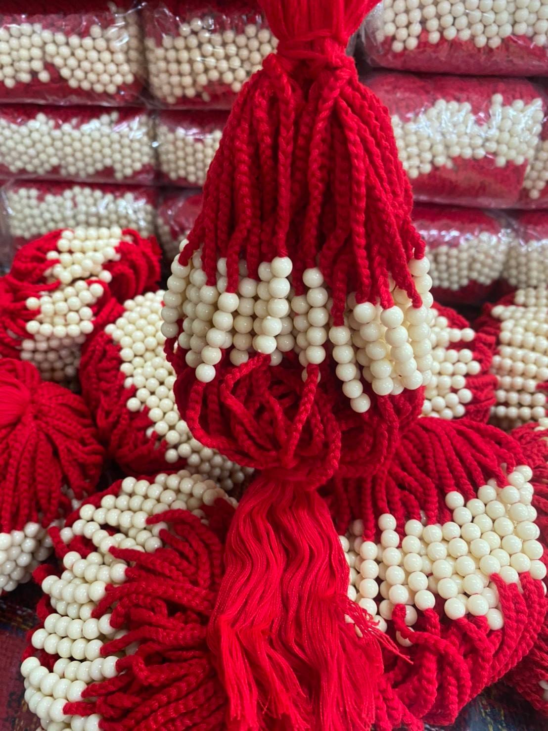 สร้อยข้อมือ ด้ายแดง สีแดง สีชมพู สีเขียว สีอื่น (ขายปลีก ขายส่ง) (งานถักทำมือ เส้นใหญ่หนา)