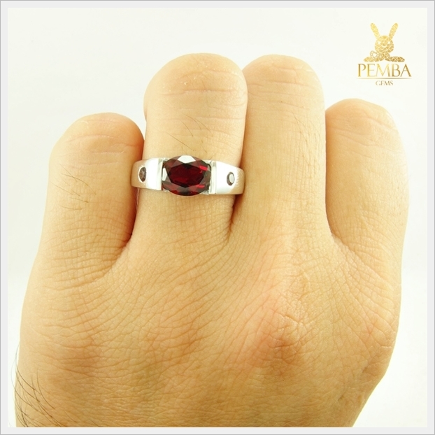 แหวนโกเมนแท้ เงินแท้925 ชุบทองคำขาว ดูดีมีสไตล์ แหวนพลอยแท้