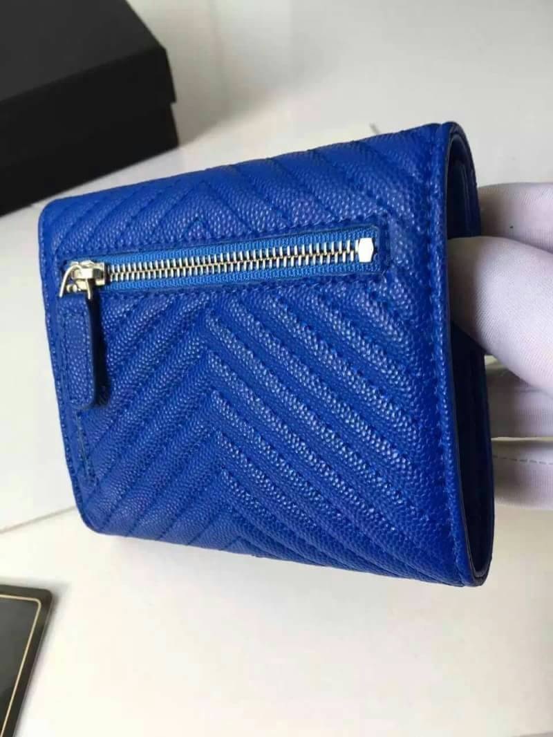 กระเป๋าสตางค์ cn chevron small wallet caviar skin สีน้ำเงิน ใบสั้น