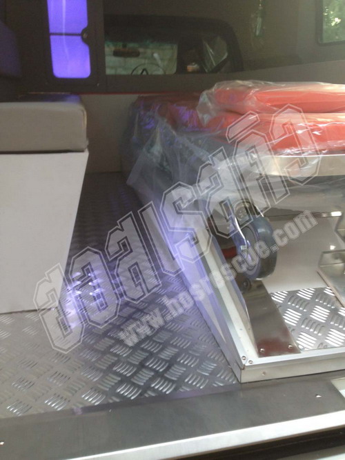 รถพยาบาล,รถพยาบาลแอมบูแลนซ์ KB