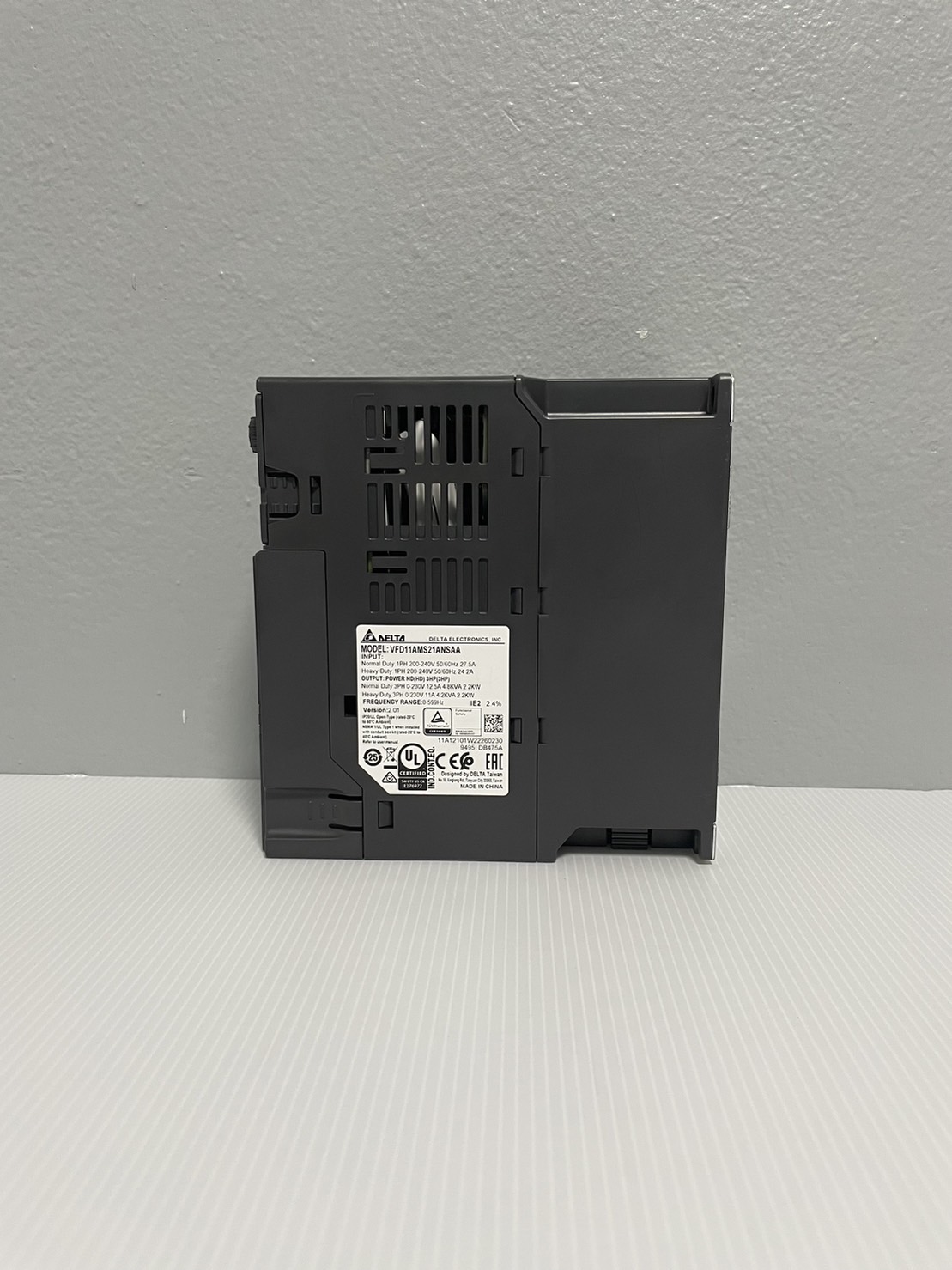 Delta MS300 VFD11AMS21ANSAA 3HP 2.2kW Input 1-Phase , 220V Output 3-Phase , 220V