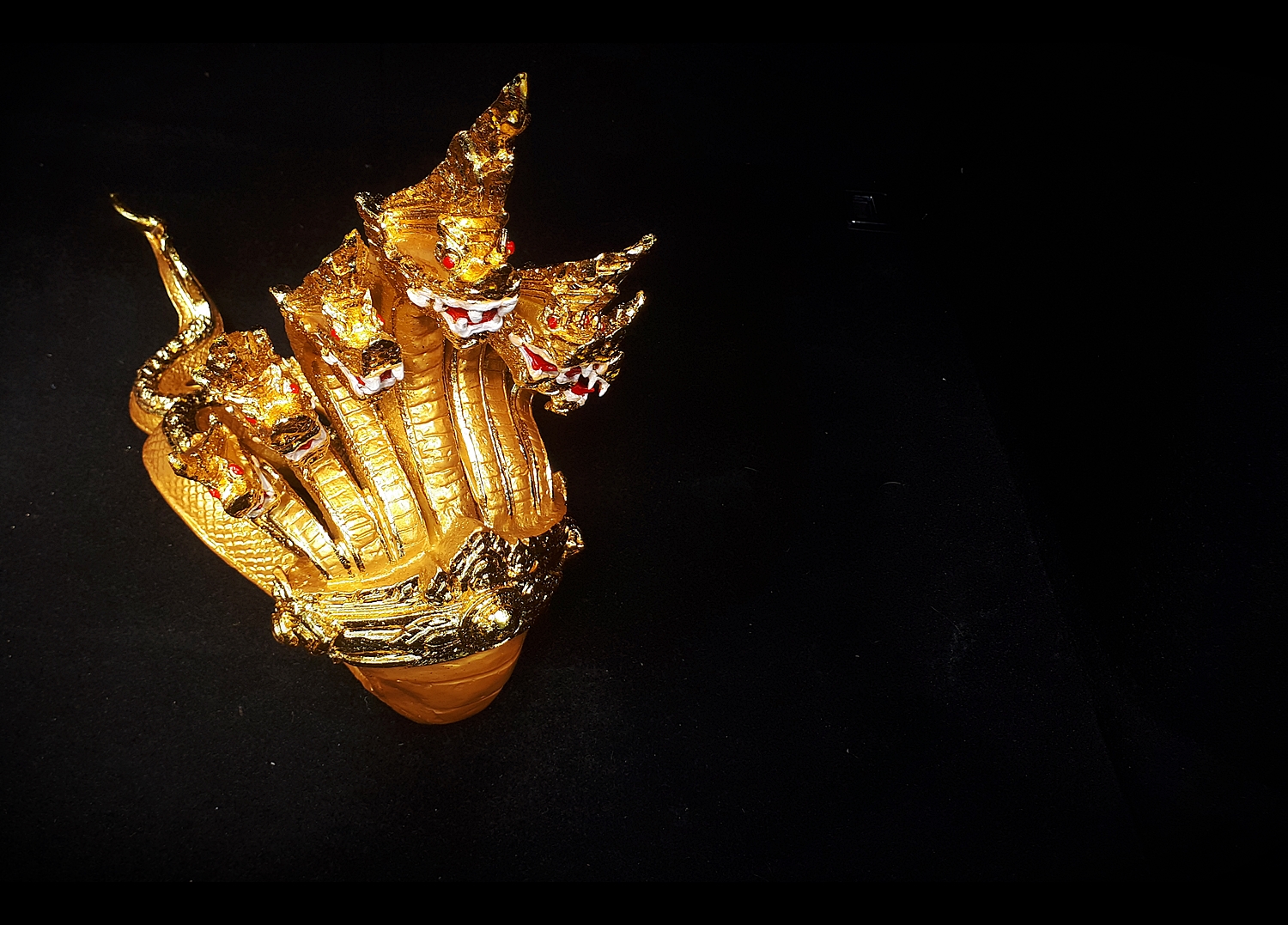 รูปหล่อ พญานาค อนันตนาคราช 7เศียร เลื่อย สีทอง เนื้อโลหะ (ปิดทอง ชุบทองด้าน ยาว14นิ้ว สูง11.5นิ้ว) (ขายปลีก ขายส่ง งานฝีมือสั่งทำหล่อ)