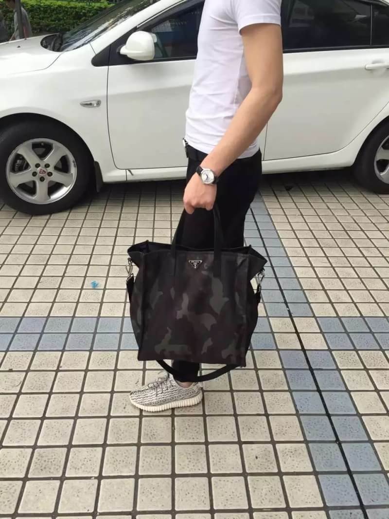 กระเป๋า pd nylon camouflag messenger สะพายข้างชาย หรือถือได้ ลายทหาร