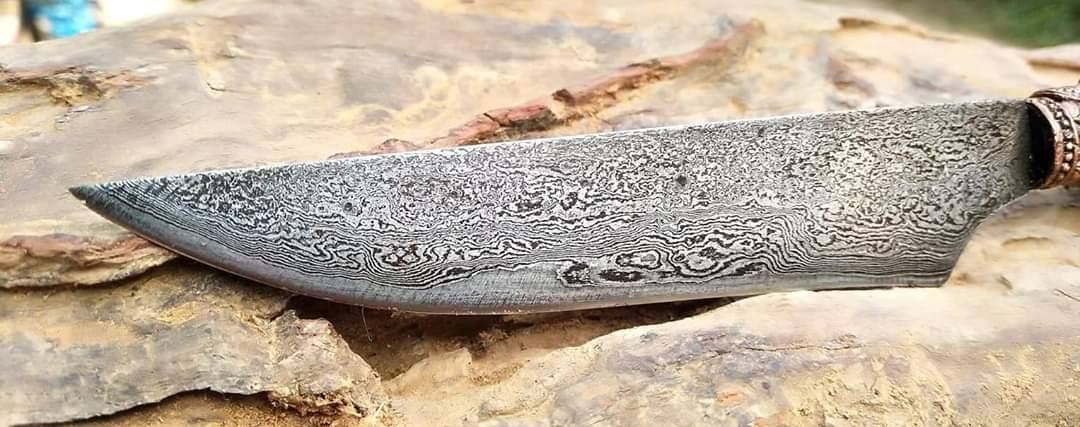 มีดหมอ (มีดลูกพราห์ม) ใบเหล็กดามัสกัส (เหล็กลาย ขึ้นรูปตีเหล็กด้วยโลหะอาถรรพ์ ตีเหล็ก 300ชั้น งานทำมือ) (ยาว9นิ้ว) ปี2563 #รับประกันแท้ - หลวงพ่อเล็ก วัดท่าขนุน