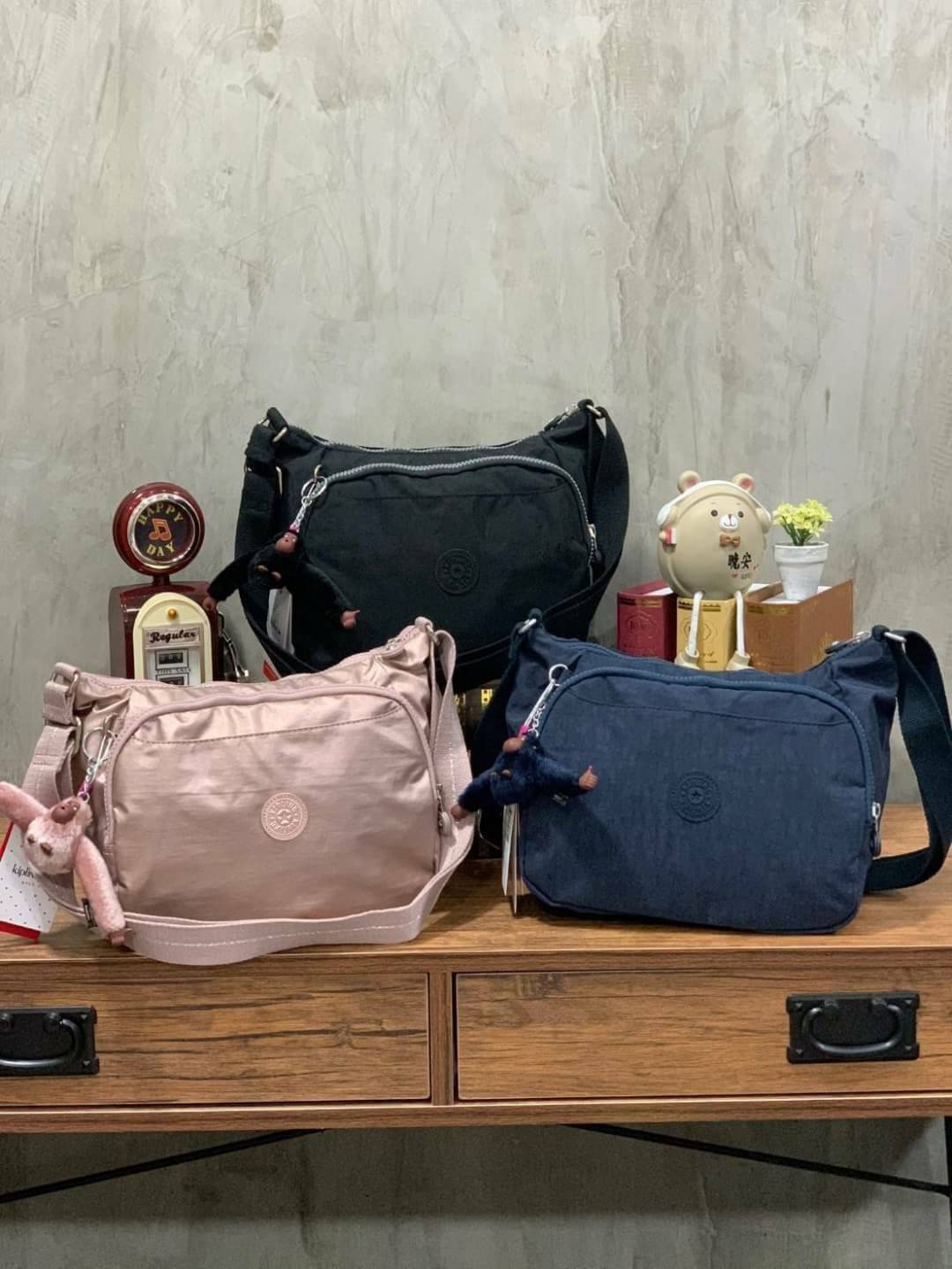KIPLING CAI QUILTED HANDBG WITH EXTENDABLE STRAP (แอดไลน์ ก่อนชำระเงิน)