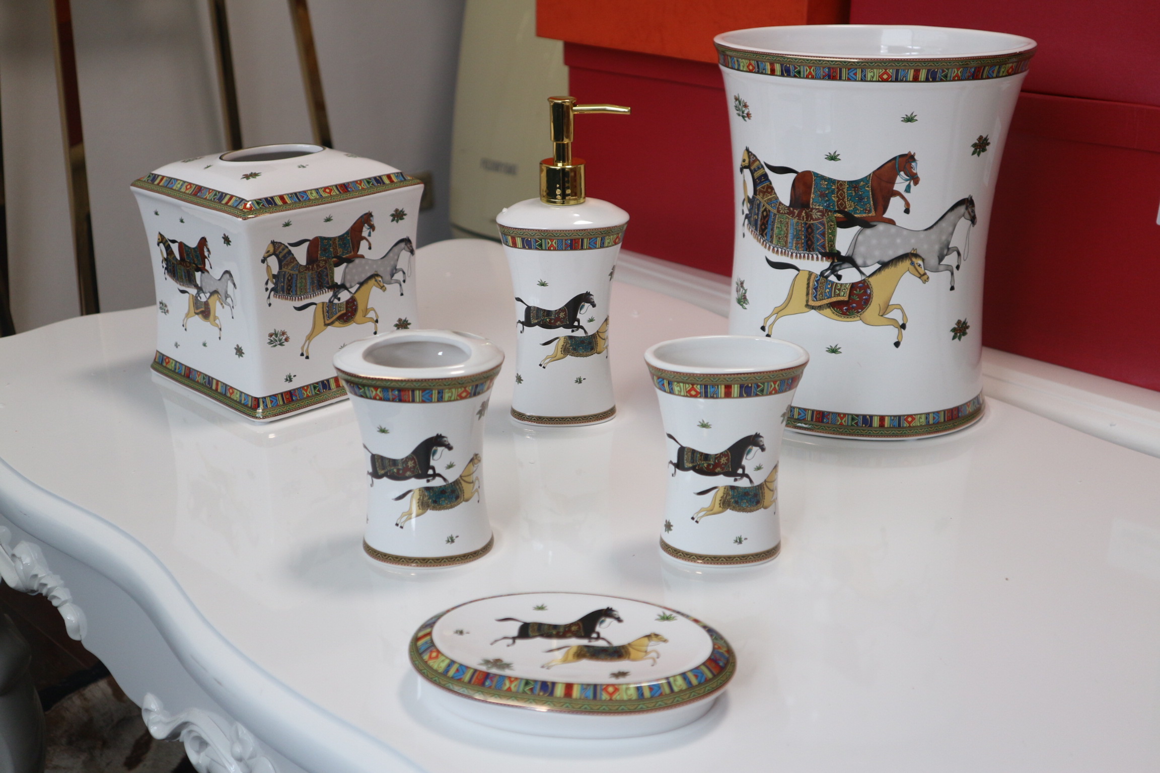 Hermes’ Bathroom Set