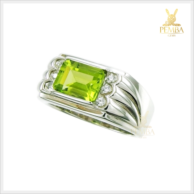 แหวนเพริดอตแท้ ทรงสี่เหลี่ยม เงินแท้925 ชุบทองคำขาว เท่อย่างมีสไตล์