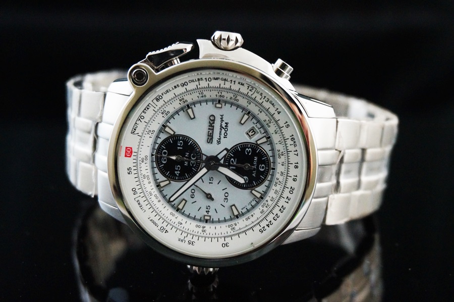นาฬิกา SEIKO Chronograph 100m Men's ระบบเข็มทิศ จับเวลา หน้าปัดขาว ที่สุดแห่งเทพ