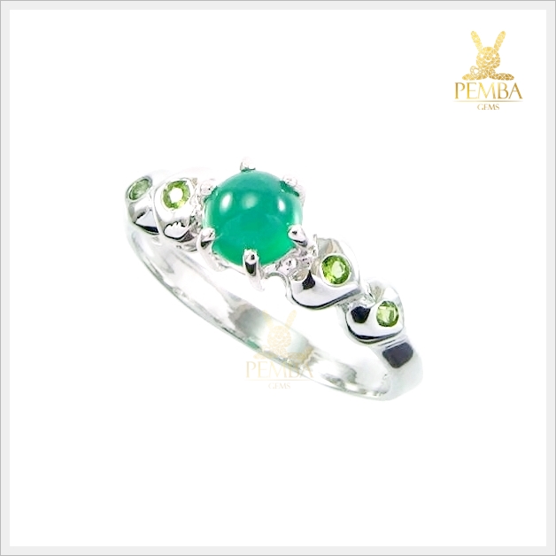 แหวนโมราแท้ สีเขียว ทรงหลังเบี้ย เงินแท้925 ชุบทองคำขาว แหวนพลอยแท้