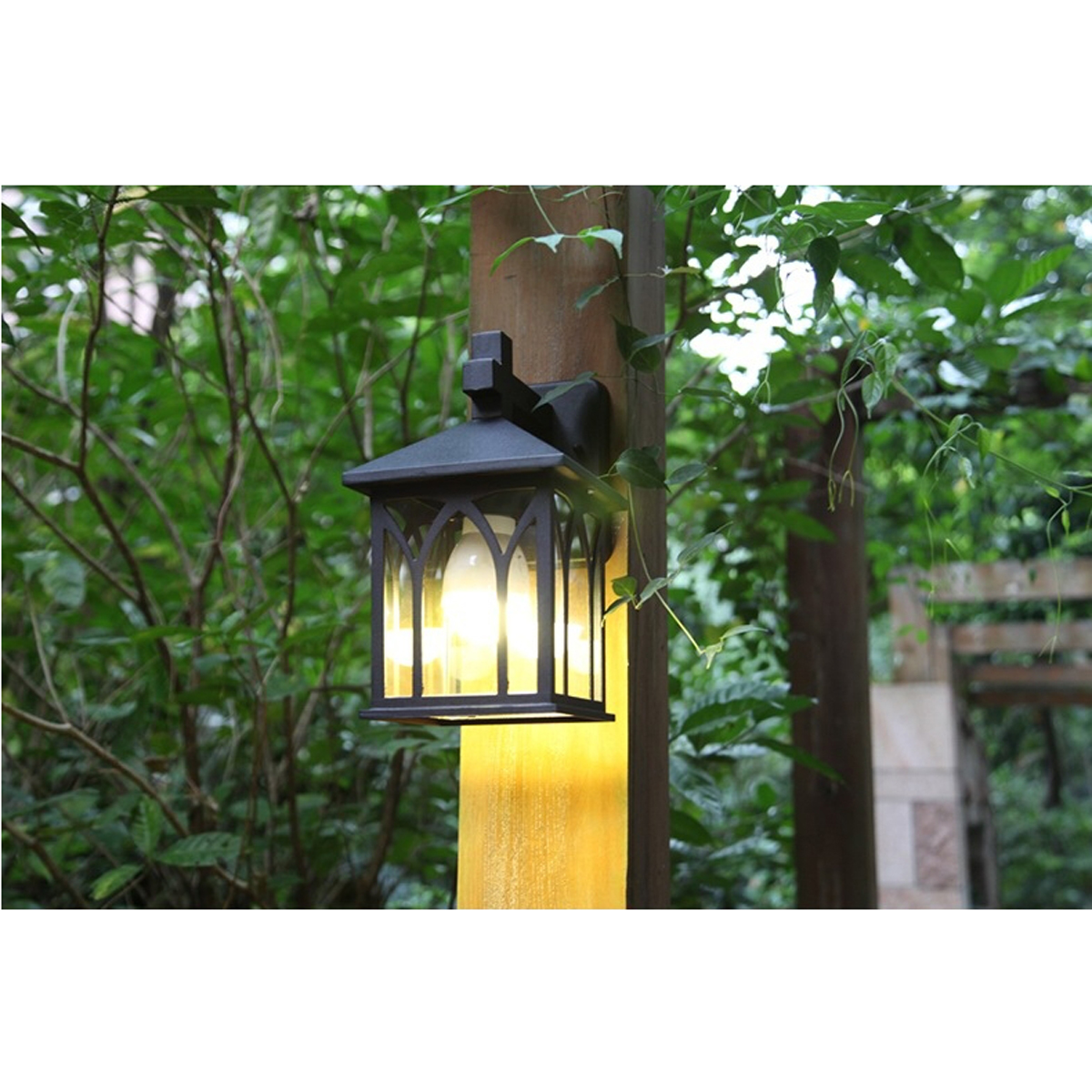 โคมไฟติดผนัง Continental สีดำ [ST-3608]