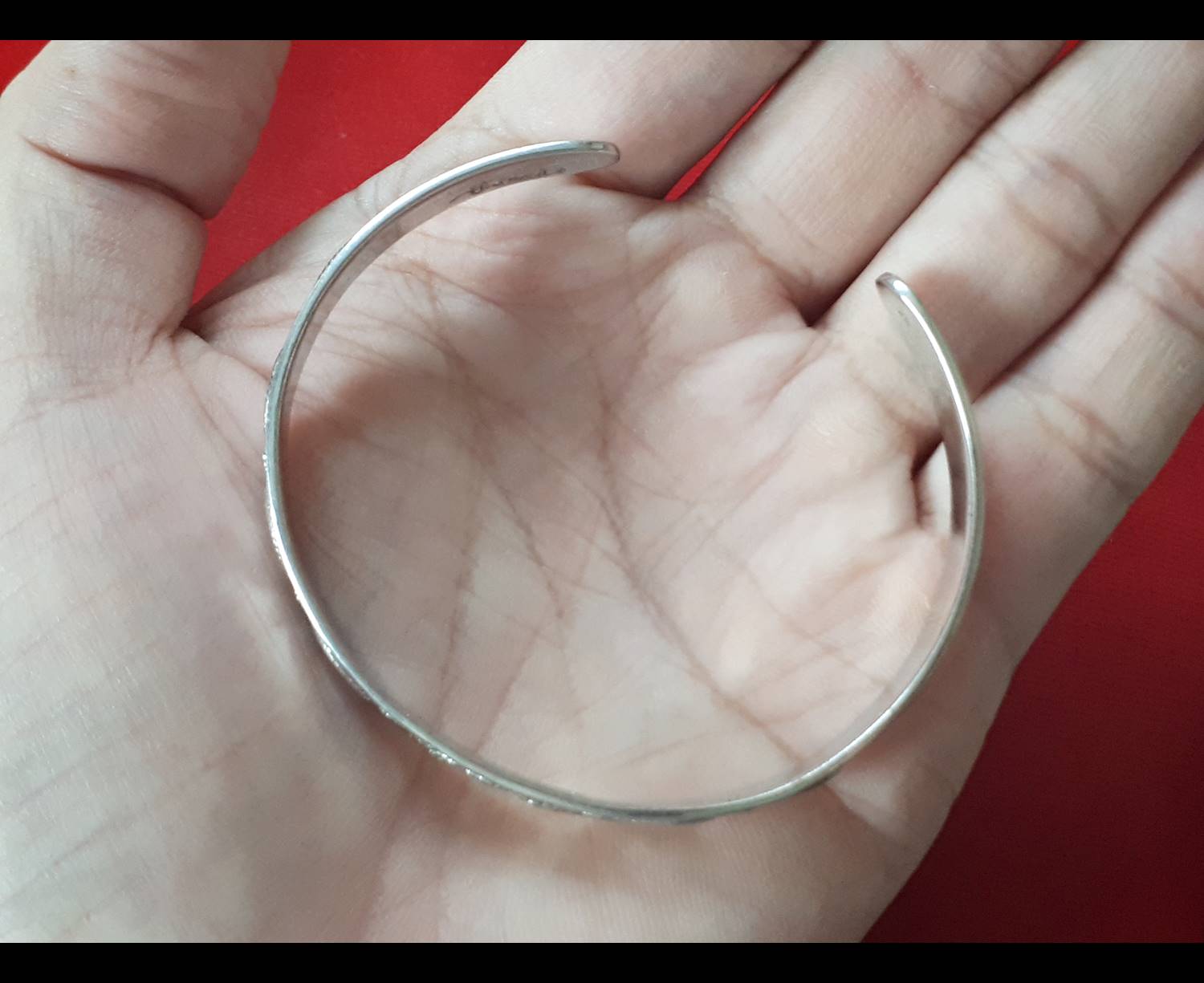 กำไล นวหรคุณ เนื้อเงินแท้ รุ่นแรก ปี2560 - หลวงพ่อเล็ก วัดท่าขนุน