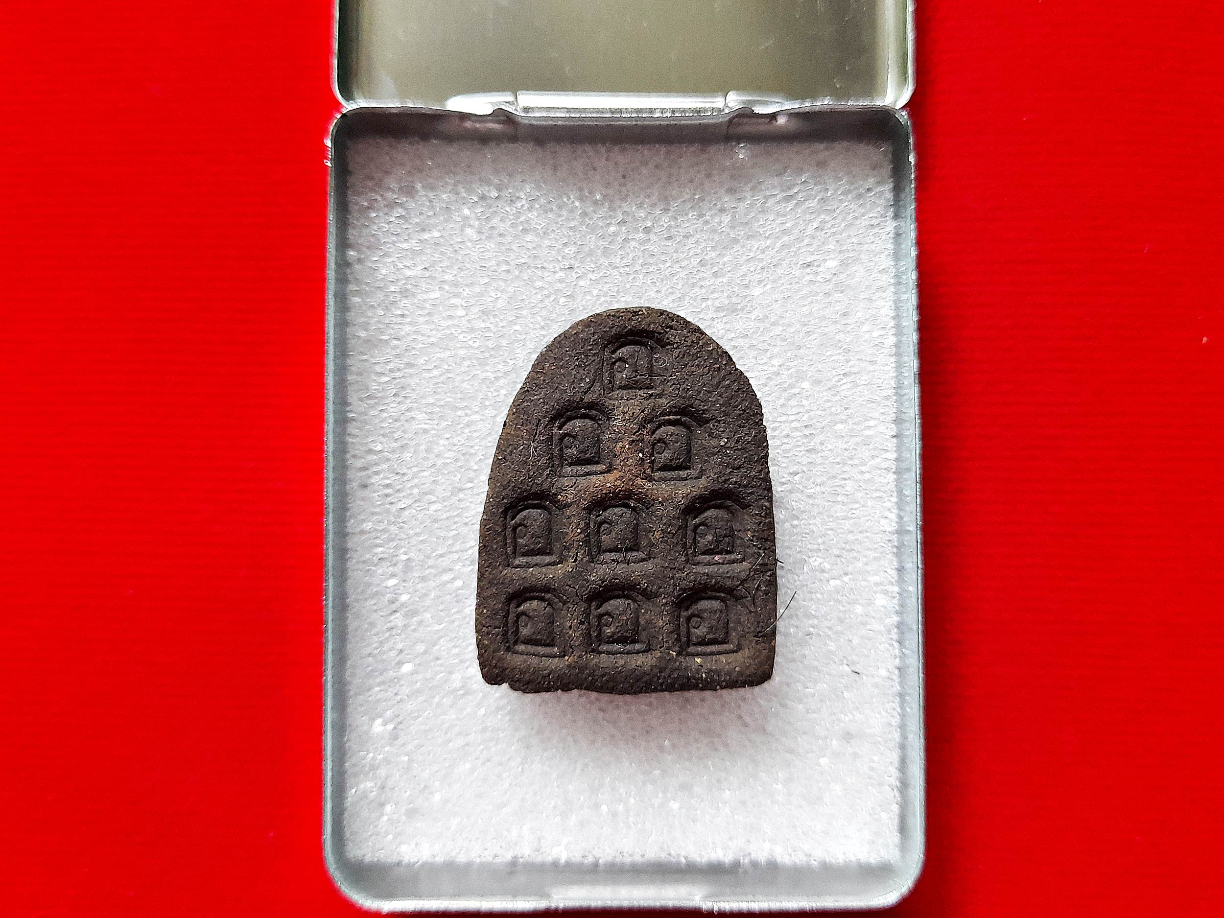 พระซุ้มกอแหวกม่าน เนื้อผง(ยาวาสนาจินดามณี) ปี256X #รับประกันแท้ - พระอาจารย์ชลเทพ(พระอาจารย์เอราวัณ)