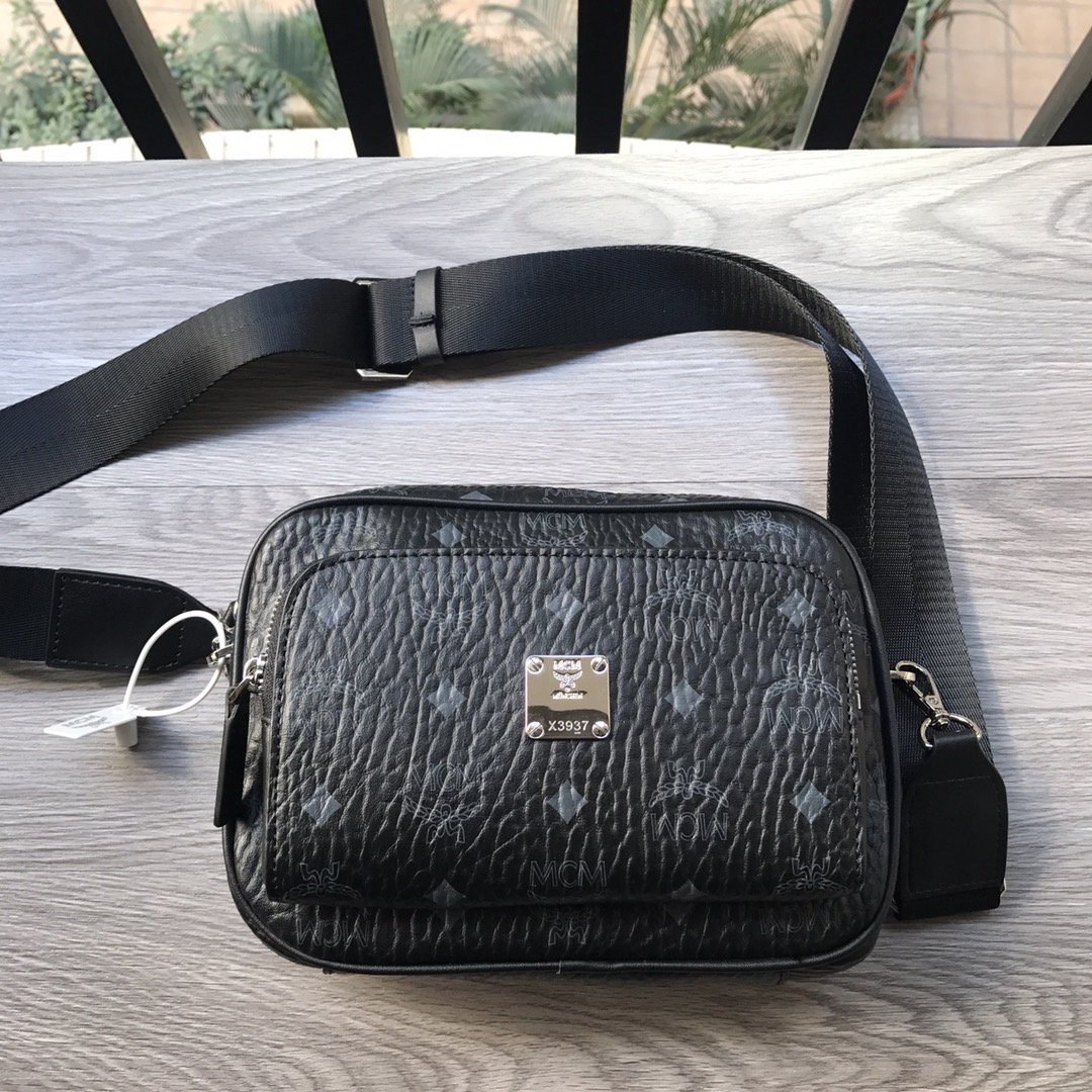 กระเป๋า mcm cross-body bag 8 นิ้วสะพายข้าง