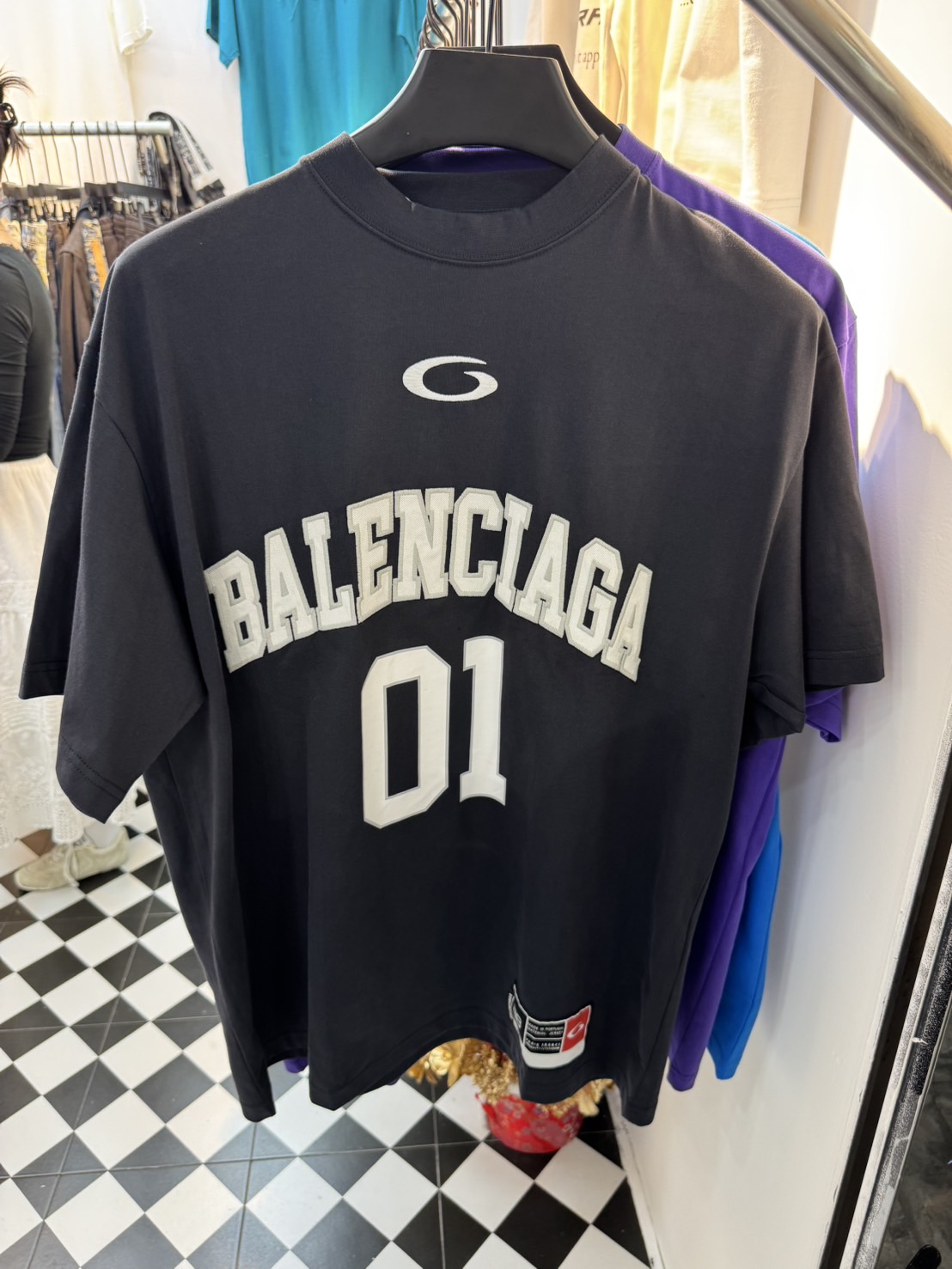 เสื้อยืดแขนสั้นผู้ชายBrandname 2025