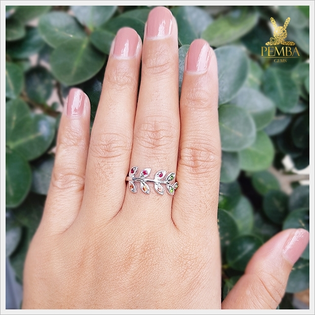 แหวนพลอยแท้ 3 สี ดีไซน์ใบมะกอกสุดเก่ เงินแท้ ชุบทองคำขาว แหวนพลอยแท้