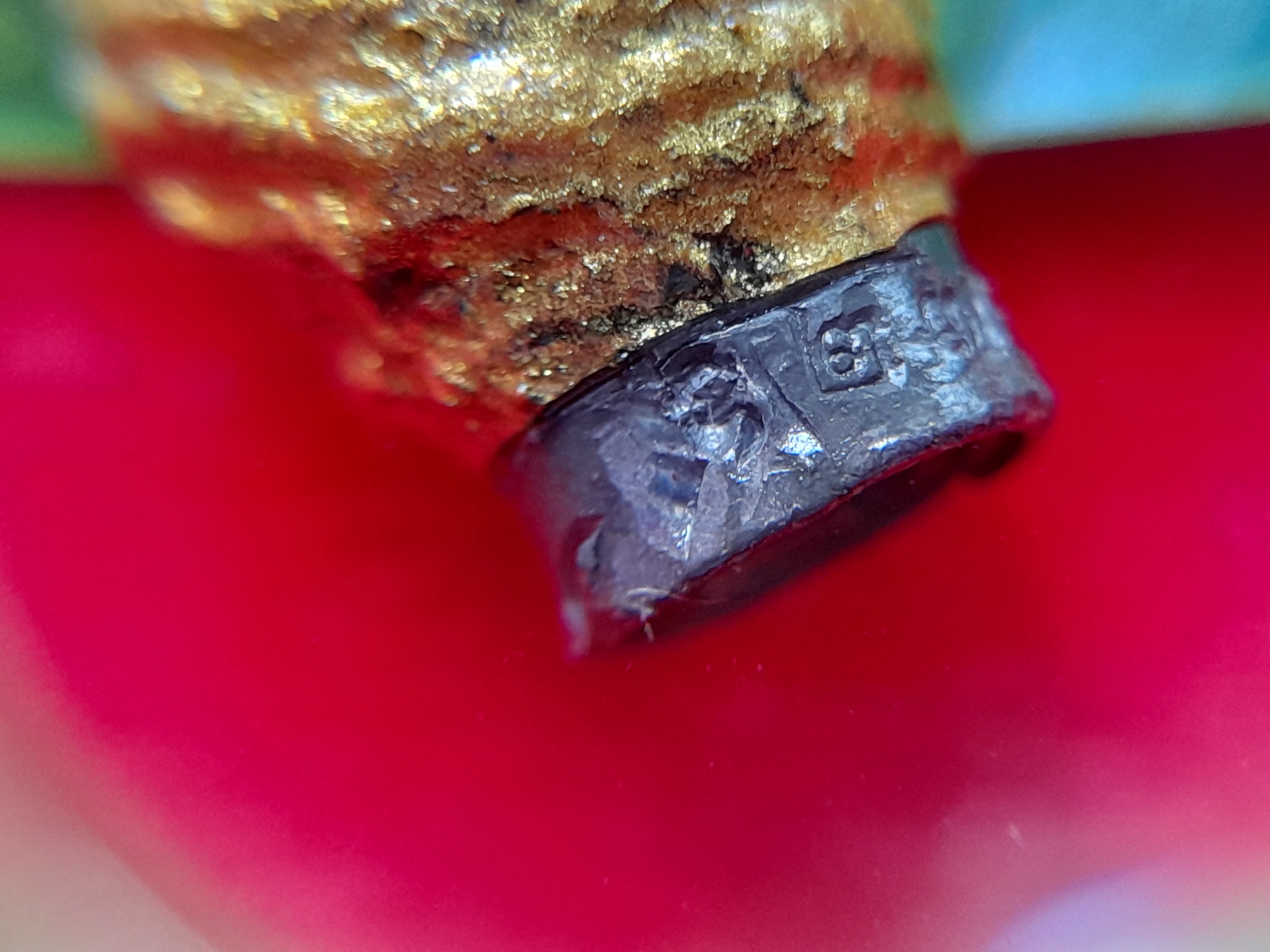 พระปิดตา (พิมพ์หลวงปู่ศุข วัดปากคลองมะข่ามเฒ่า) (หลัง ตอกโค็ดใบโพธิ์) เนื้อโลหะชนวน อุดบรรจุกริ่ง + ตะกรุด เนื้อชินตะกั่ว ถักเชือก ปี2553 #รับประกันแท้และทัน - ปลุกเสกโดย (หลวงปู่เก๋ วัดปากน้ำ / หลวงพ่อเพี้ยน วัดเกริ่นกฐิน / หลวงพ่อพูล วัดไผ่ล้อม / หลวงพ่