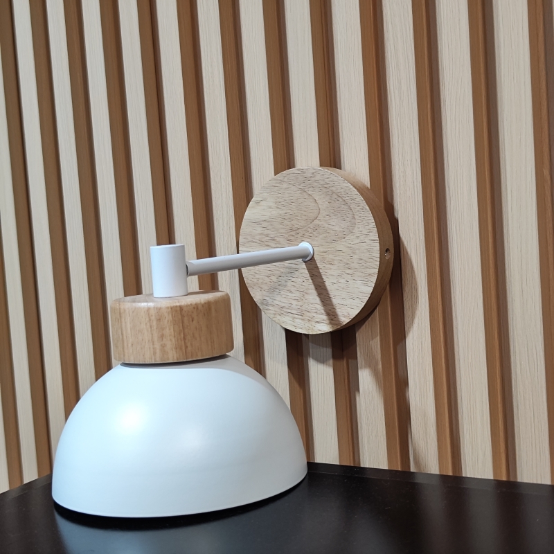 โคมไฟติดผนังฐานไม้โป๊ะโคมโลหะทรงครึ่งวงกลม สไตล์โมเดิร์นเรียบง่าย [WOL-15]