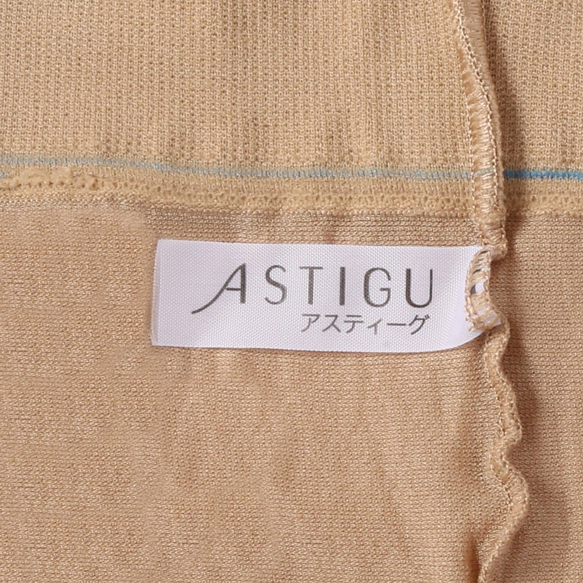 (Size M-L#323) Atsugi Fever Stockings ถุงน่องยิ่งเดินยิ่งอุ่น เทคโนโลยี Stretch Energy, Laser Heat, Hear Last เส้นใยถุงน่องกักเก็บความอุ่นของร่างกายหลักการคล้ายฮีทเทค ทำให้รู้สึกอบอุ่น