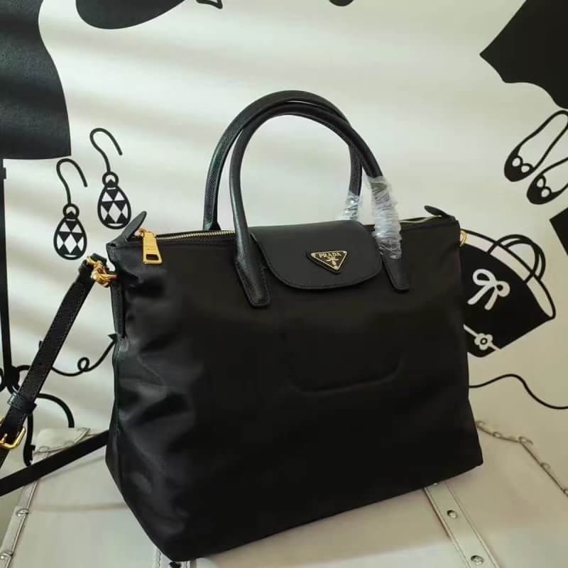 กระเป๋า pd nylon tessuto saffiano tote bag new 14" สีดำ หนังอิมพอร์ท