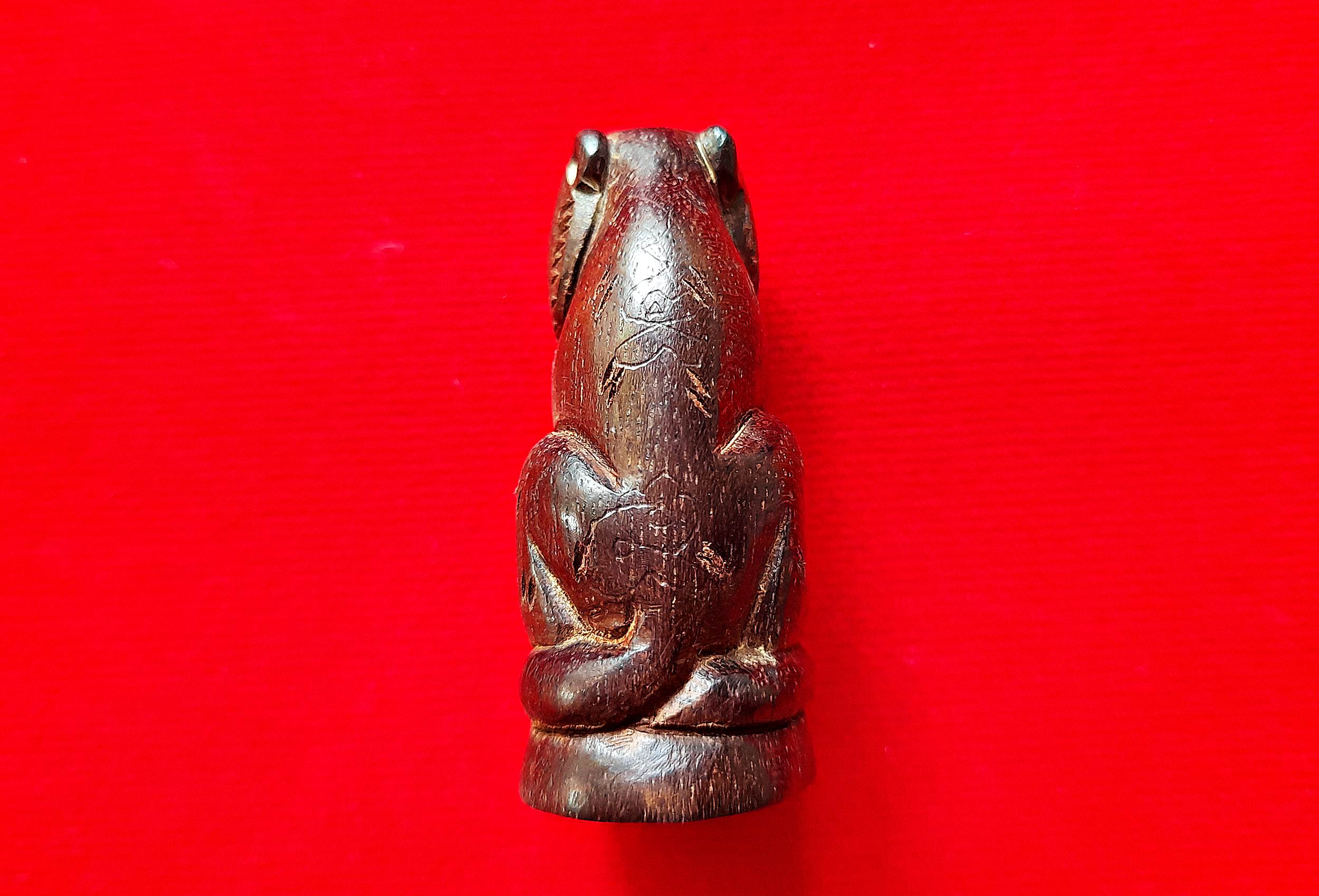 เสือ เนื้อไม้ (แกะสลักจากไม้ศาลาเก่าของหลวงพ่อเดิม วัดหนองโพธิ์) #พิมพ์ใหญ่ #รับประกันแท้ - ปลุกเสกและจารยันต์ ปี2565 โดย หลวงพ่อบ๊ะ วัดโพธิลังการ์ จ.สิงห์บุรี