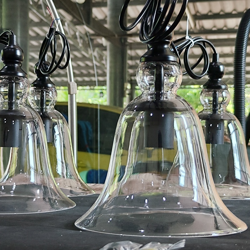 โคมไฟแขวนเพดานแก้วทรงกระดิ่ง [GLS-8001]