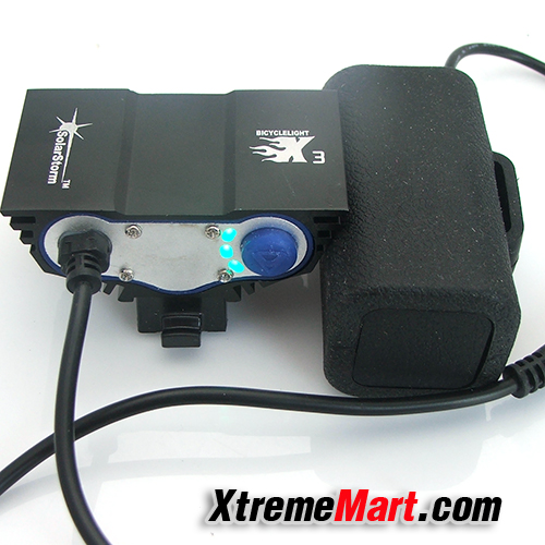 ไฟฉายติดจักรยาน SolarStorm X3 สีดำ