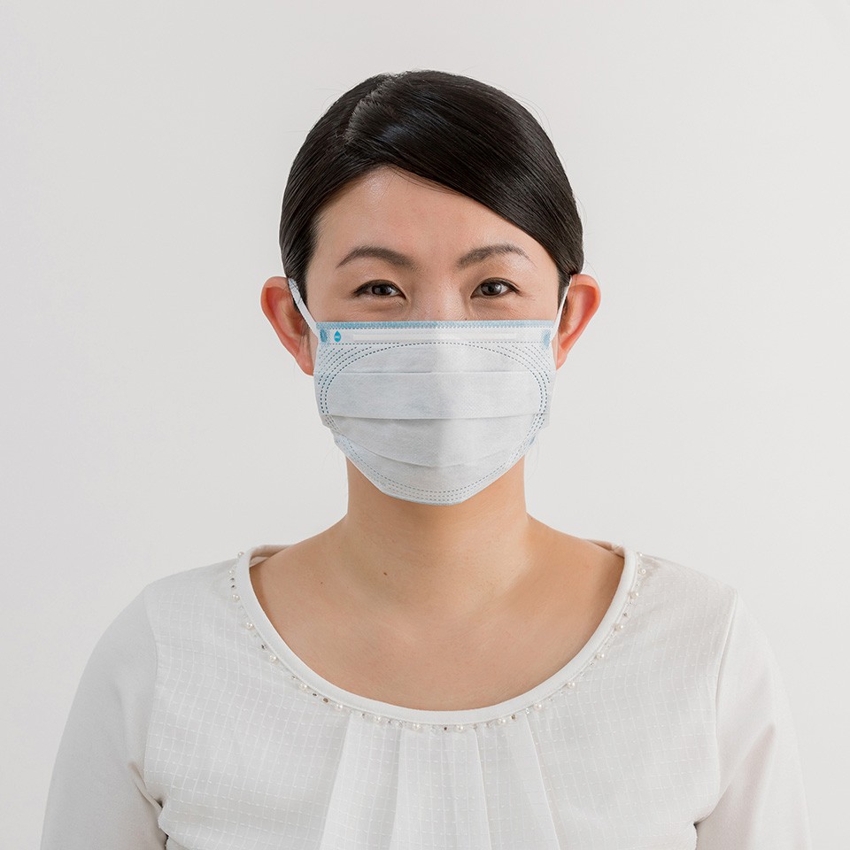 หน้ากากอนามัยสำหรับผู้ใหญ่ DR.C HydroSilver Titanium +10 Mask