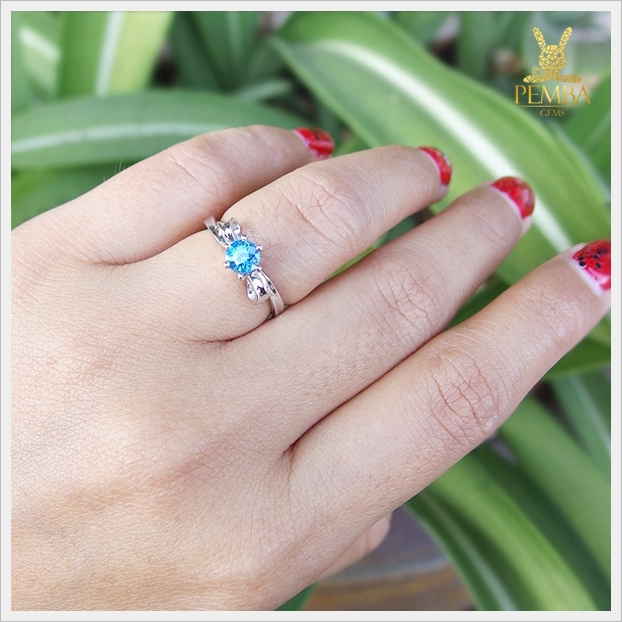 แหวนเพทาย เงินแท้925 ชุบทองคำขาว แหวนพลอยแท้