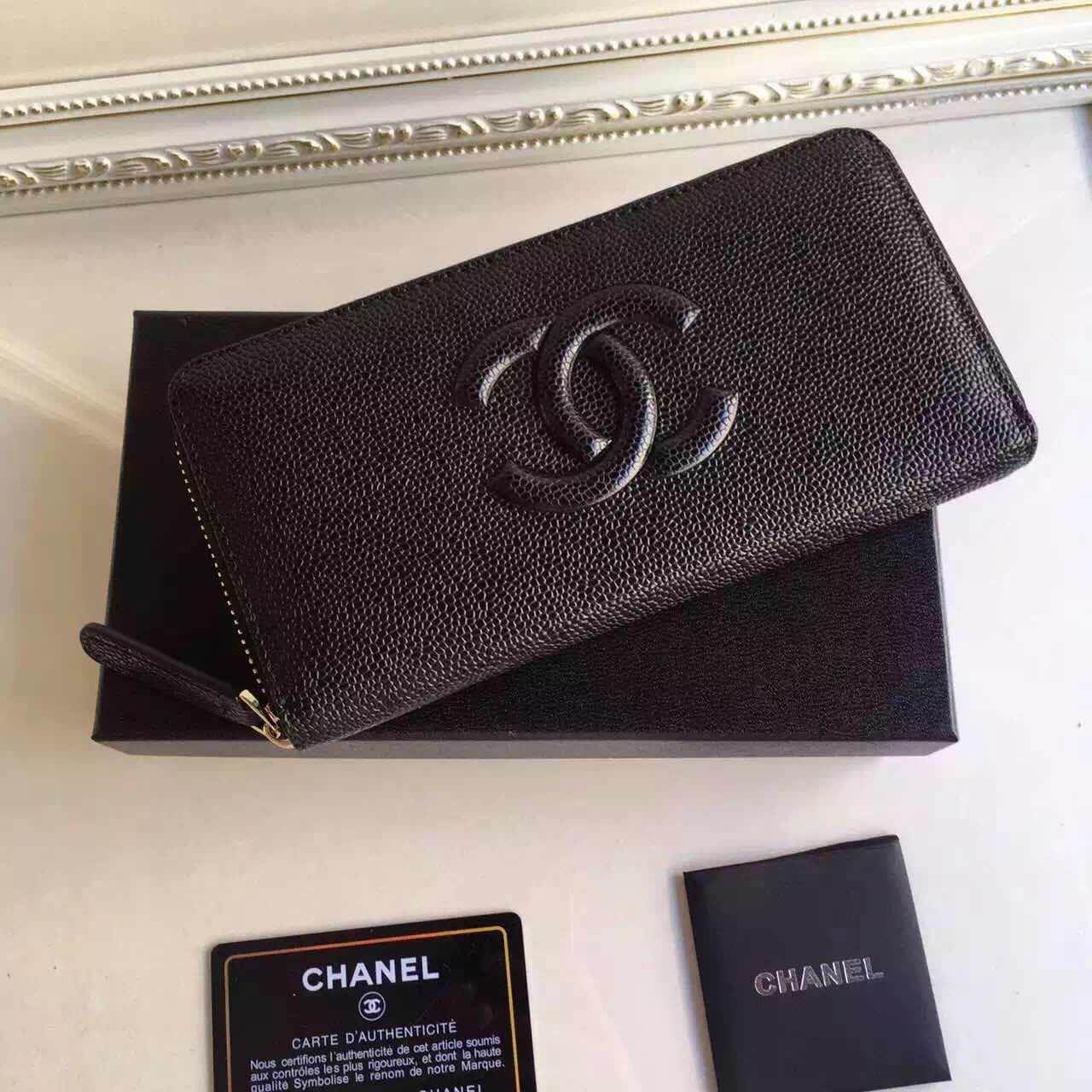 กระเป๋าสตางค์ cn wallet caviar skin สีดำ cc logo