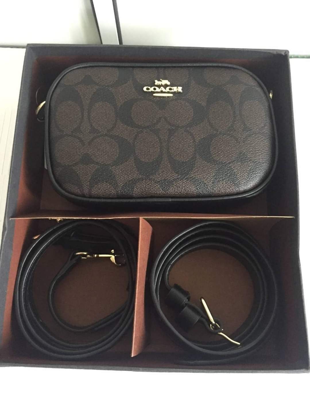 Coach IVIE Convertible belt bag (แอดไลน์ก่อนสั่งซื้อ)
