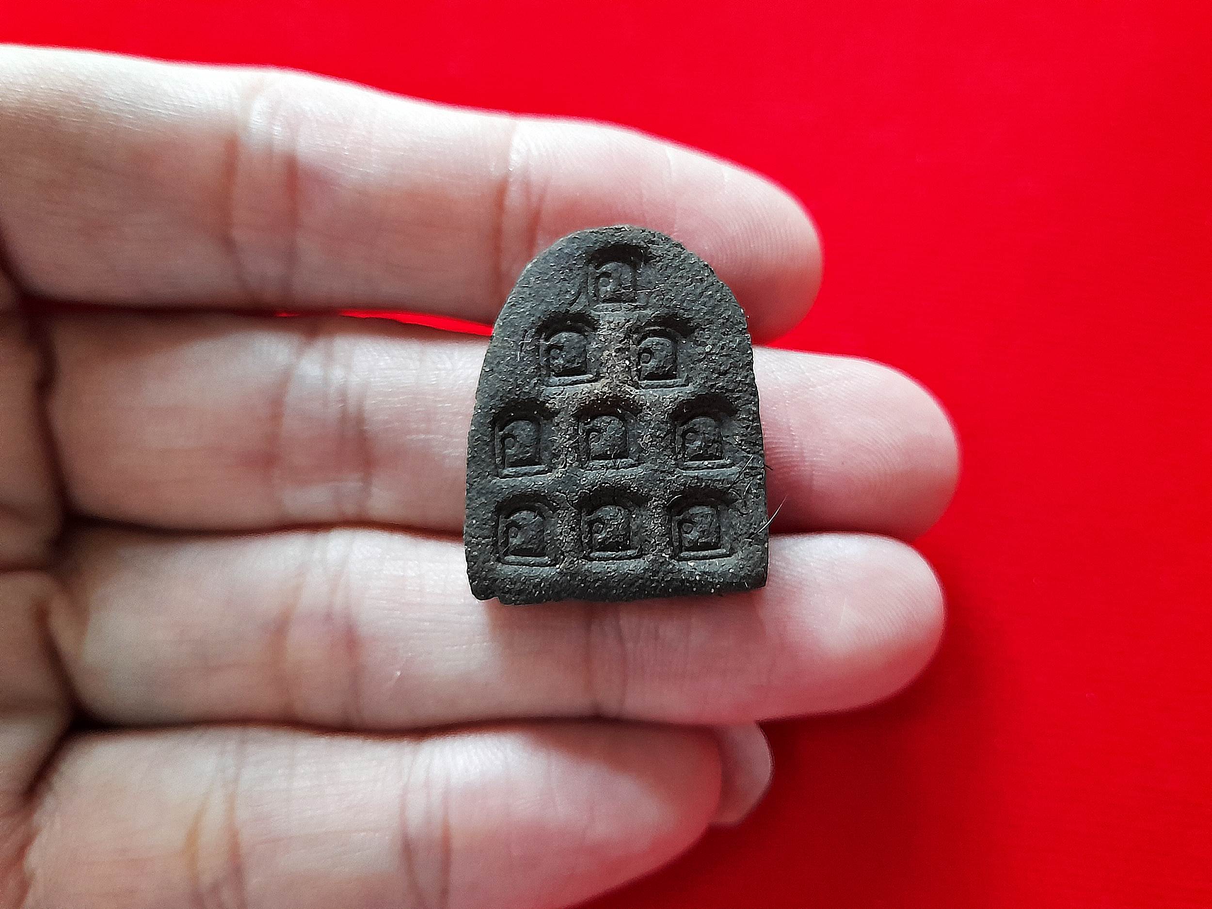 พระซุ้มกอแหวกม่าน เนื้อผง(ยาวาสนาจินดามณี) ปี256X #รับประกันแท้ - พระอาจารย์ชลเทพ(พระอาจารย์เอราวัณ)