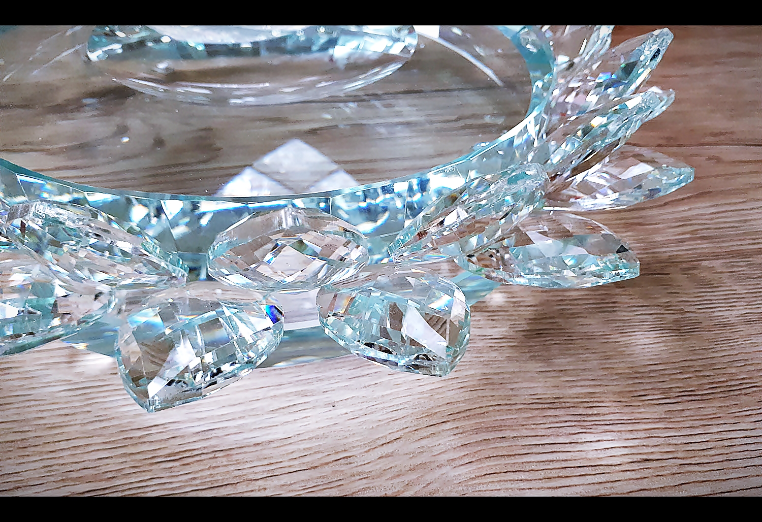 ฐานวางลูกแล้ว ขาตั้งที่วางลูกแก้ว ฐานคริสตัลกลีบดอกบัว2ชั้น คละสีต่างๆ หลากสี หลายขนาด (ขายปลีก ขายส่ง)