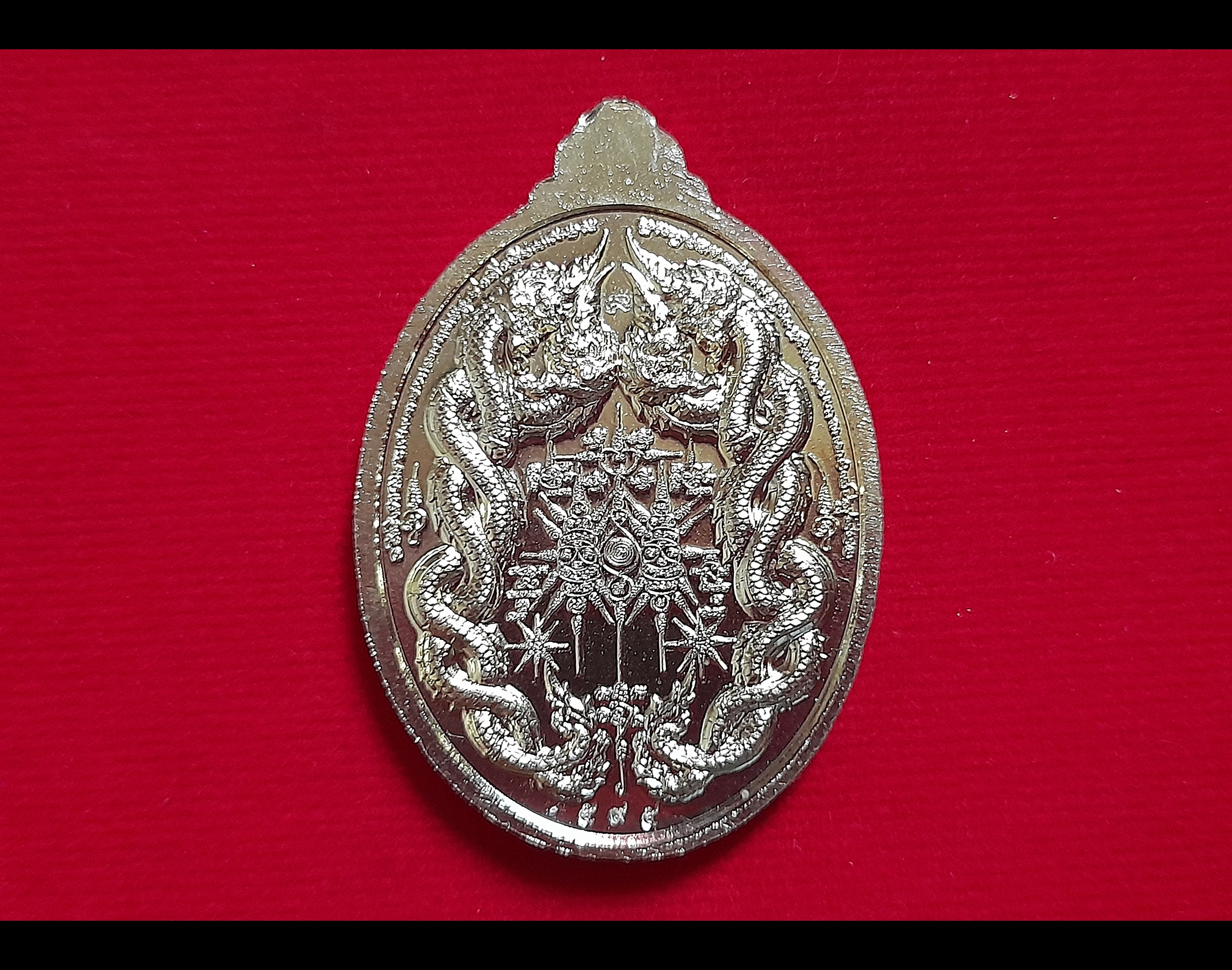 เหรียญ พญานาคราช๙เศียร หลัง นาคเกี้ยว (เก้าอธิบดี พญานาค ทั้ง๙ตระกูล) เนื้อทองฝาบาตร ลงยาสีรุ้ง ปี2565 #รับประกันแท้ #เลขโค็ดสวย๕๙๕