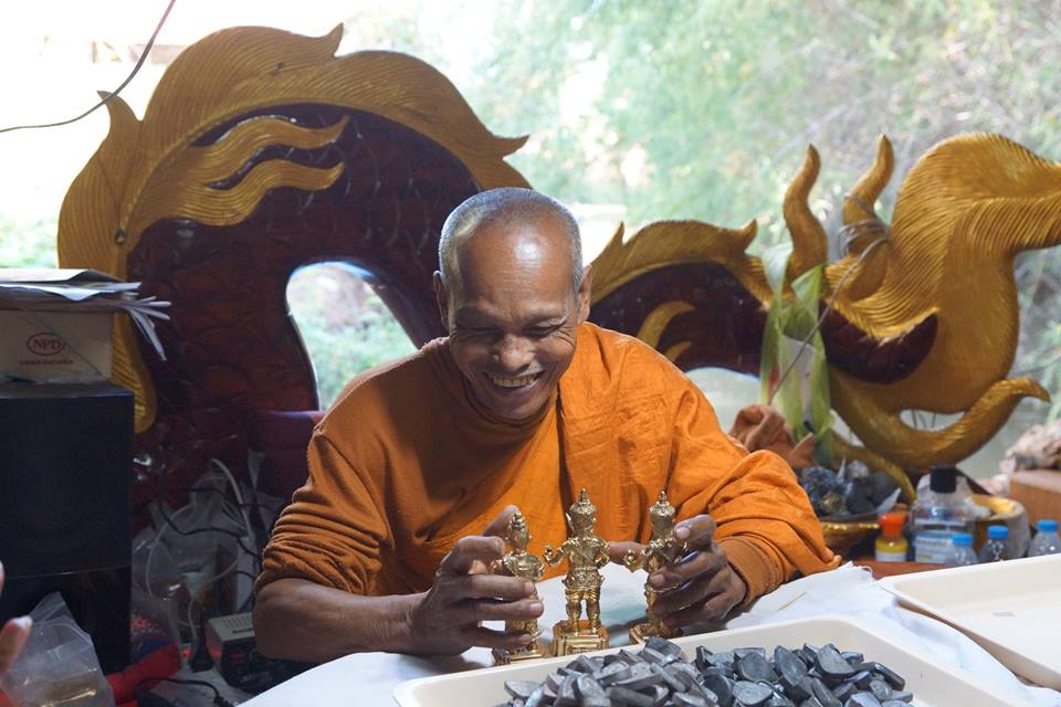 กุมารเทพ กุมาร-กุมารี หัวแก้ว-หัวแหวน เนื้อโลหะทองเหลืองขัดเงา (สูง6นิ้ว กว้าง2นิ้ว) หลวงพ่อหนุน วัดพุทธโมกข์ ปลุกเสก