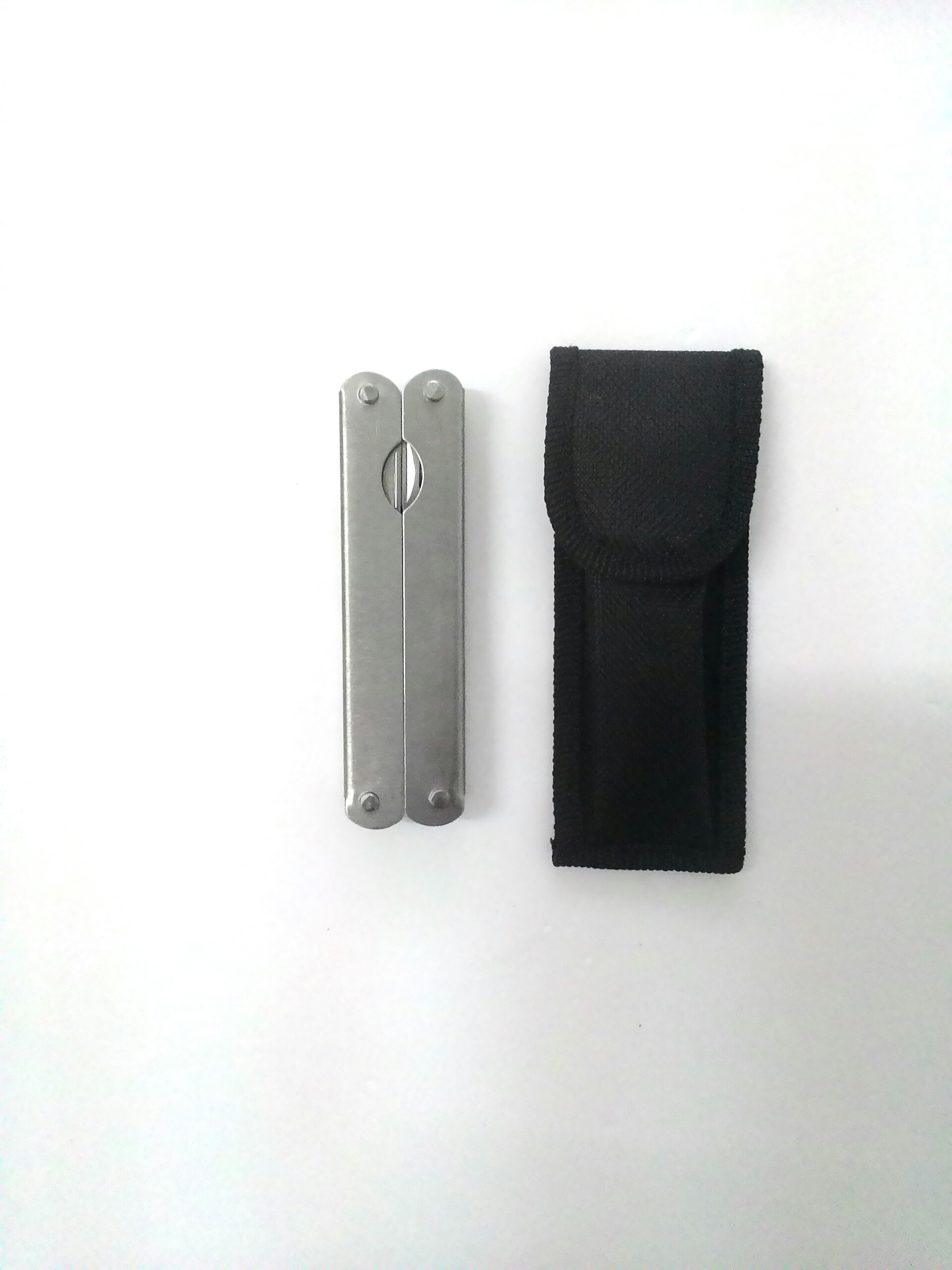 คีมพับอเนกประสงค์