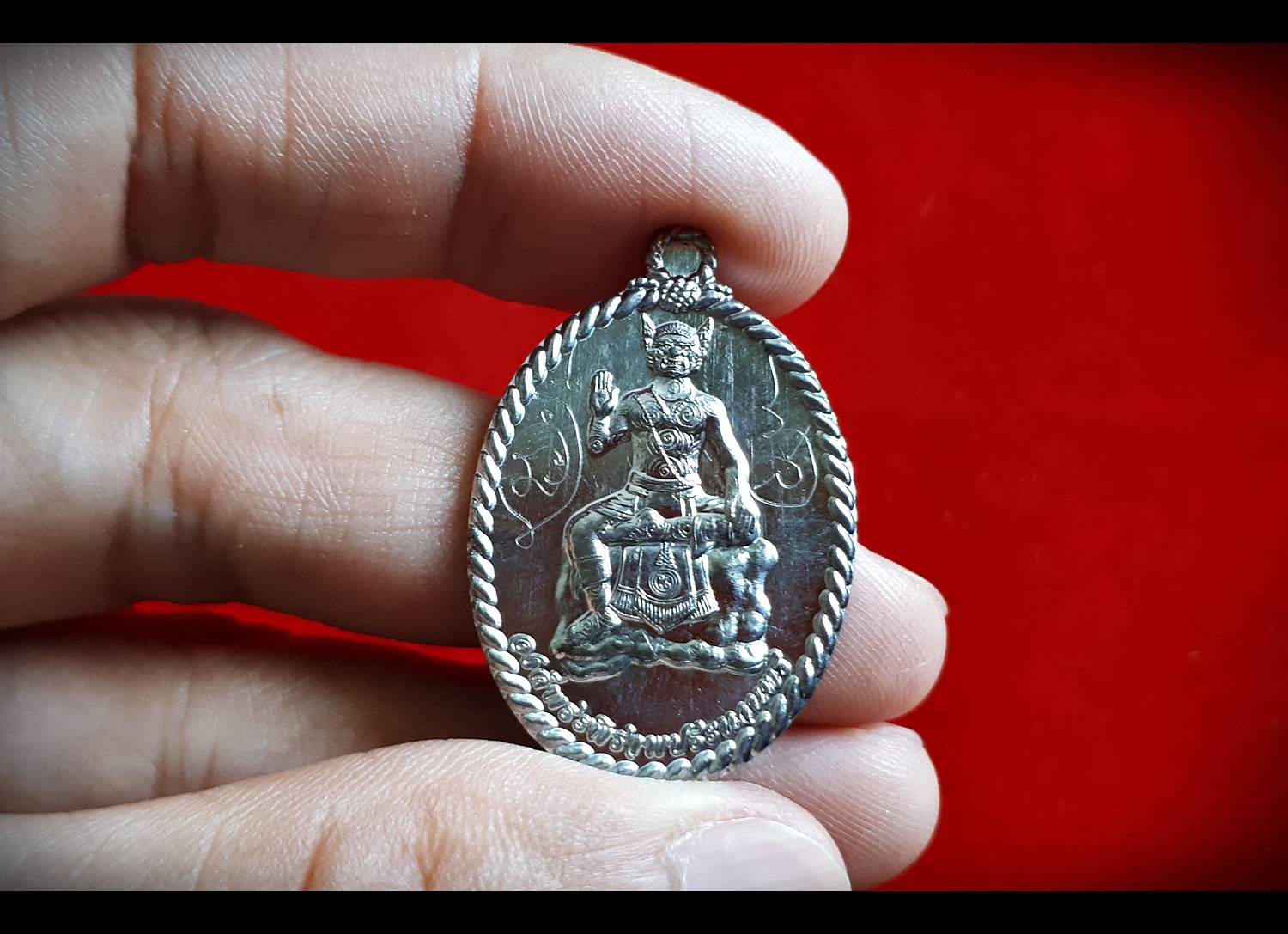 เหรียญพระพิราพ ไภรวะ ปางประทานพร ด้านหลังอักขระยันต์และคำอวยพร เนื้อตะกั่วนำฤกษ์ลองพิมพ์ (สร้าง เสกและจารอักขระลายมือ โดย พ่อครูพระอาจารย์ศิริพงศ์ คุรุพันธ์กิจ) ปี2561 - (จารอักขระเพิ่มด้านหน้า))